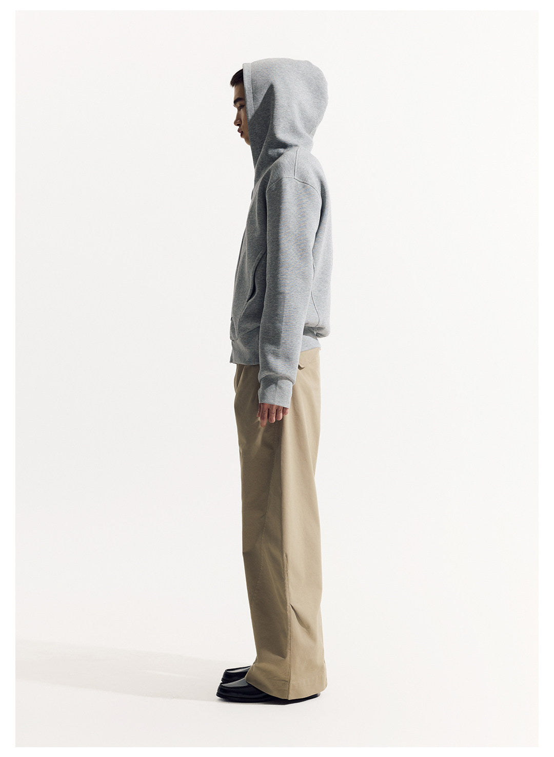 LOM030同型 軽やかな春夏素材 立体カーブワイドパンツ  LOM051