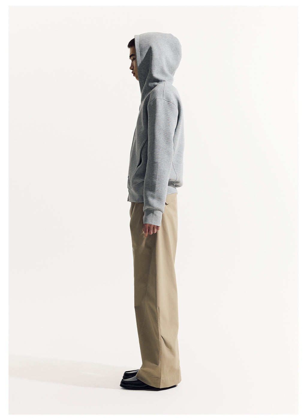 立体カーブドライン × ワイドシルエット構造タックデザインパンツ LOM030