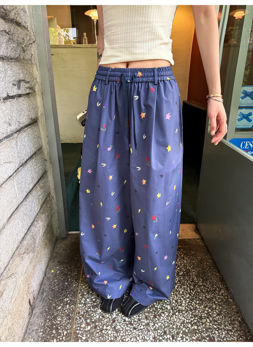 LelyMooch 花柄ワイドドロストパンツ  LEM166