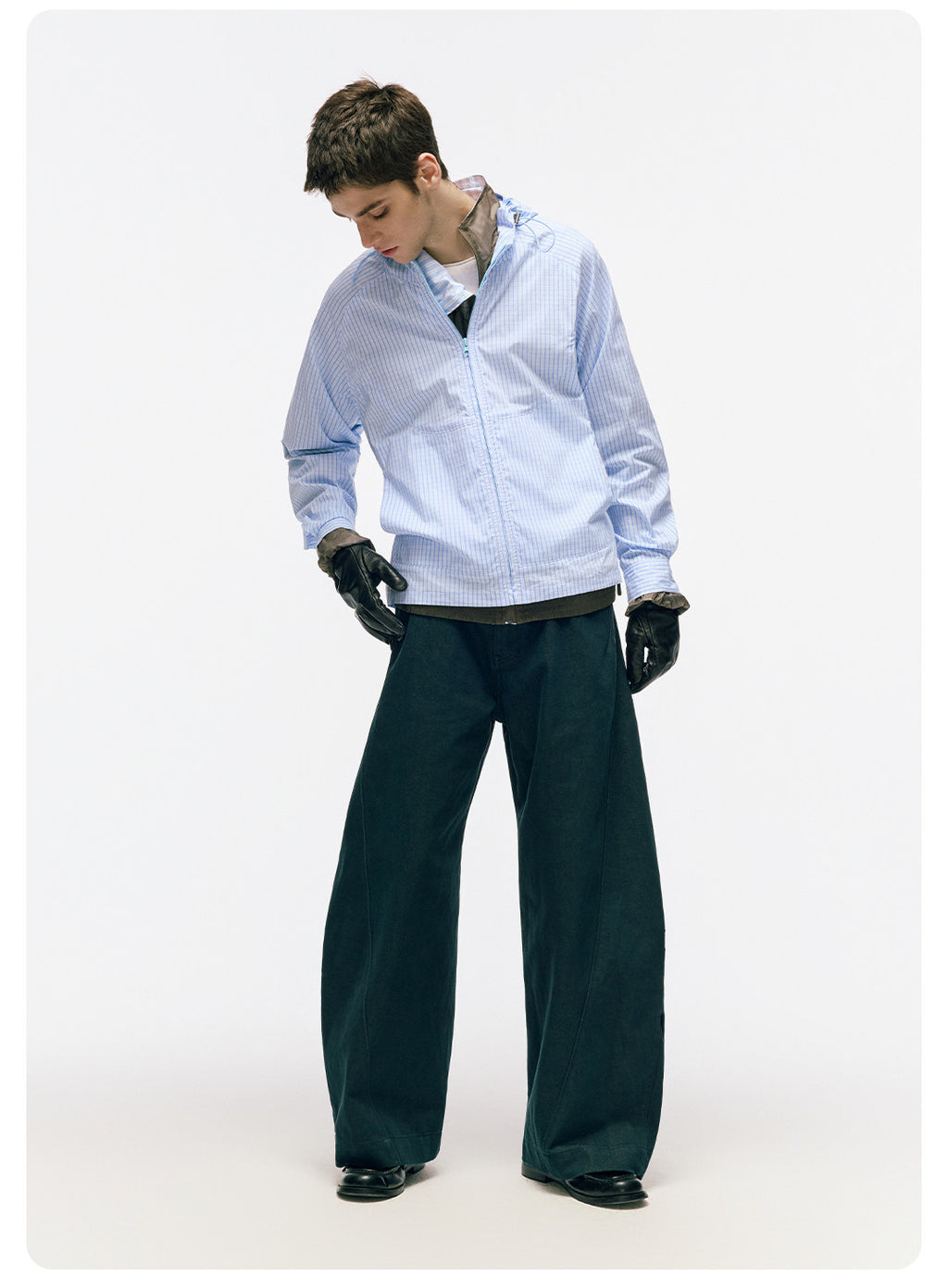 立体カーブドライン × ワイドシルエット構造タックデザインデニムパンツ LOM030