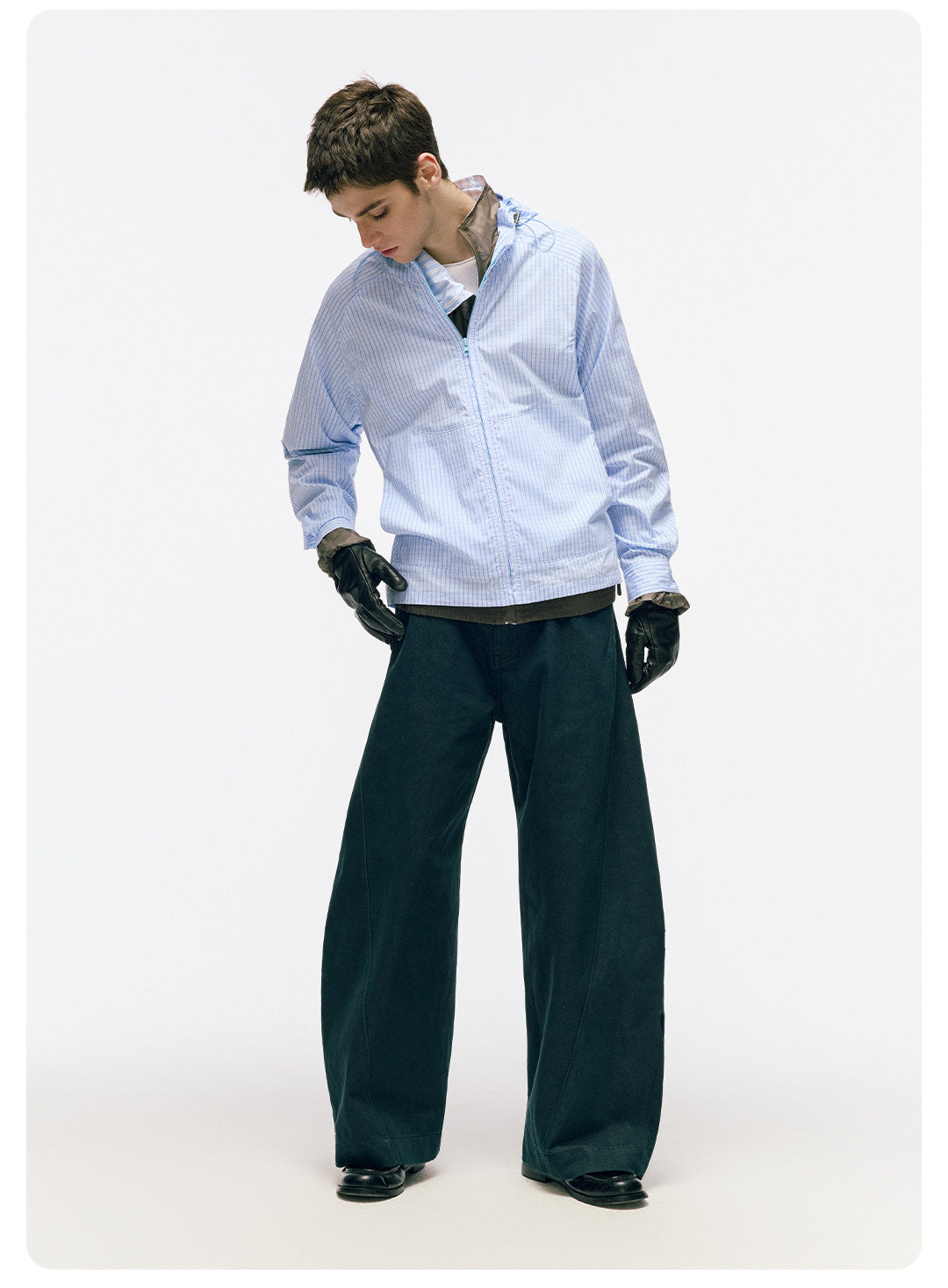 立体カーブドライン × ワイドシルエット構造タックデザインデニムパンツ LOM030