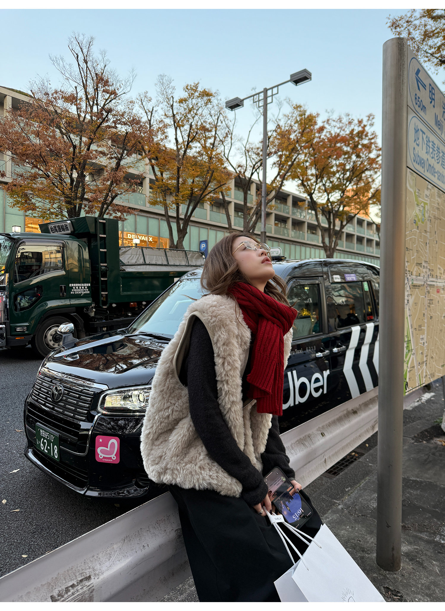 LelyMooch エコファー×ボア リバーシブルショートジレ  LEM279