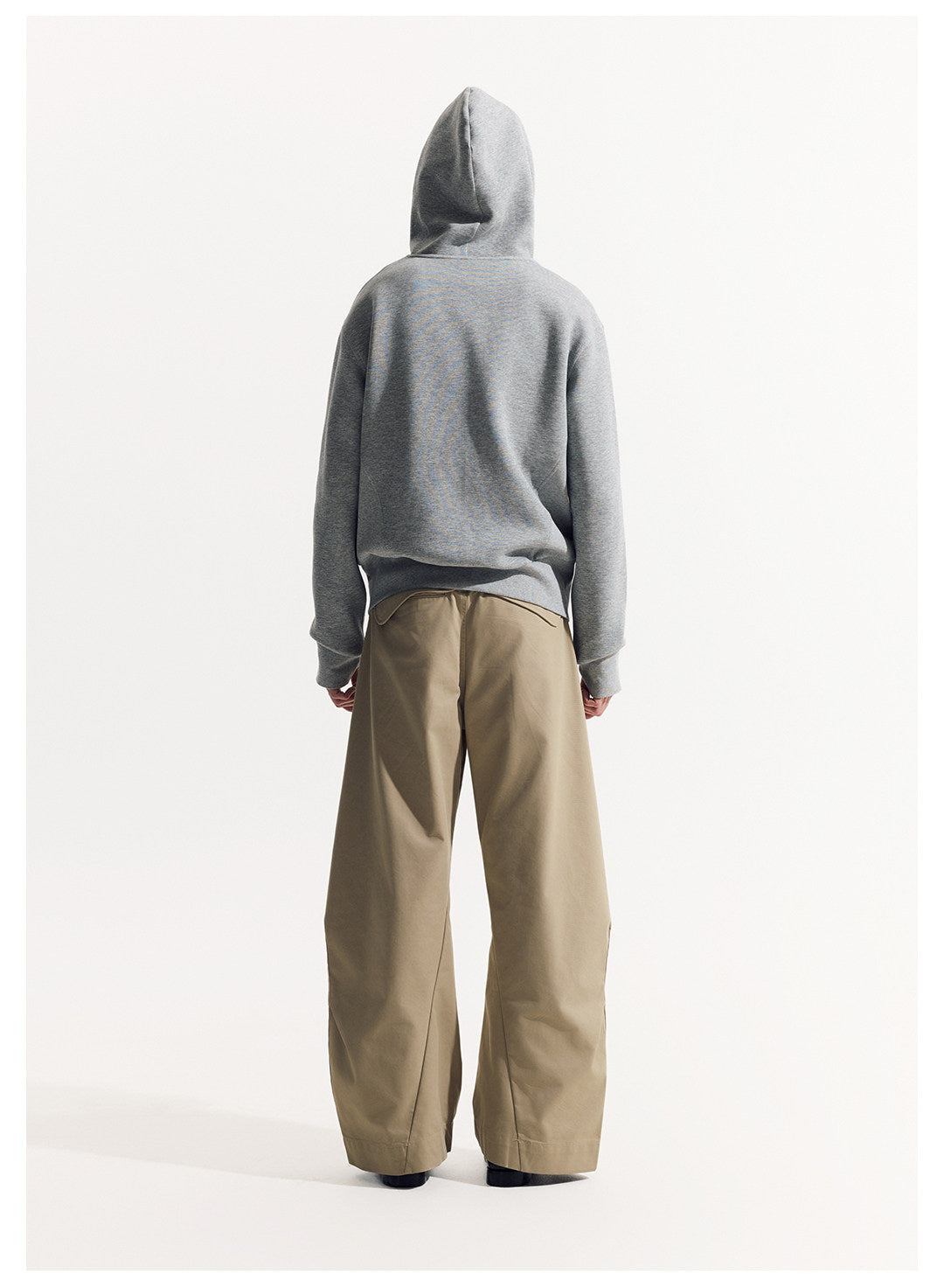 LOM030同型 軽やかな春夏素材 立体カーブワイドパンツ  LOM051