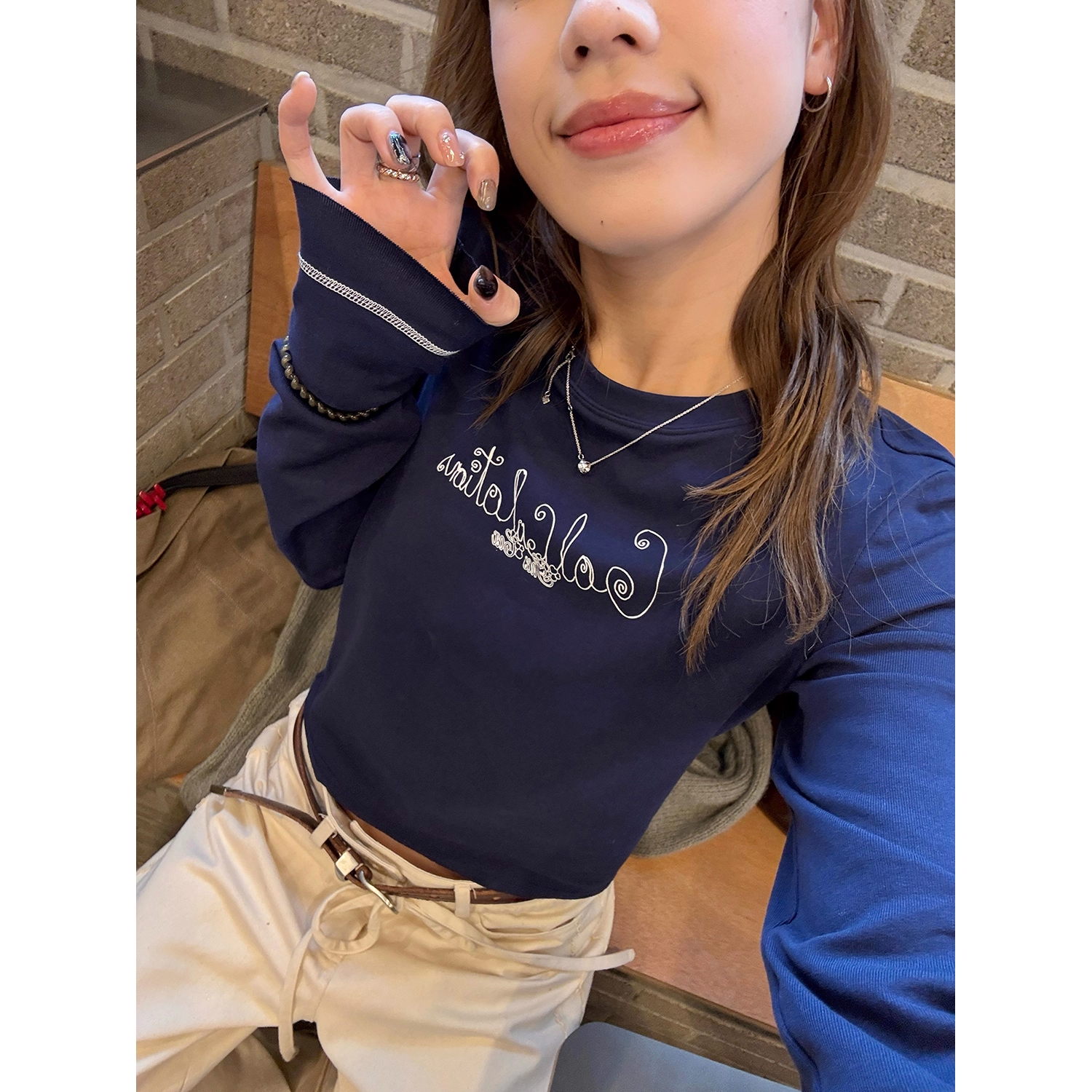 LelyMooch 配色ロゴ入りショート丈Tシャツ  LEM228