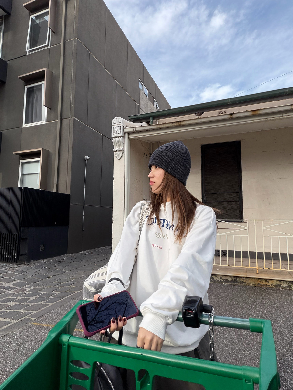 LelyMooch レトロ ロゴプリント ラウンドネック スウェット  LEM409