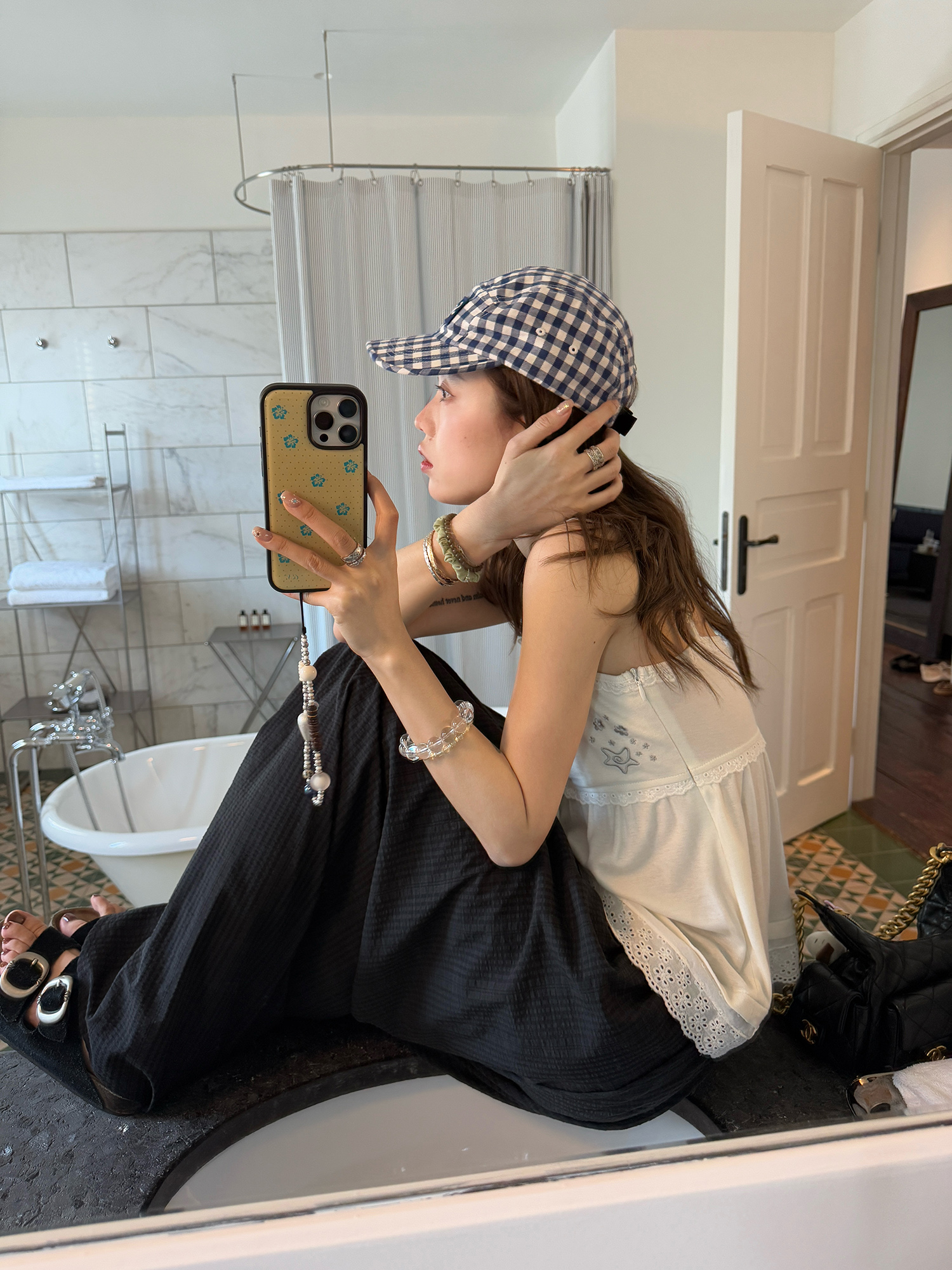 LelyMooch 刺繍入りテンセルキャミ  LEM206