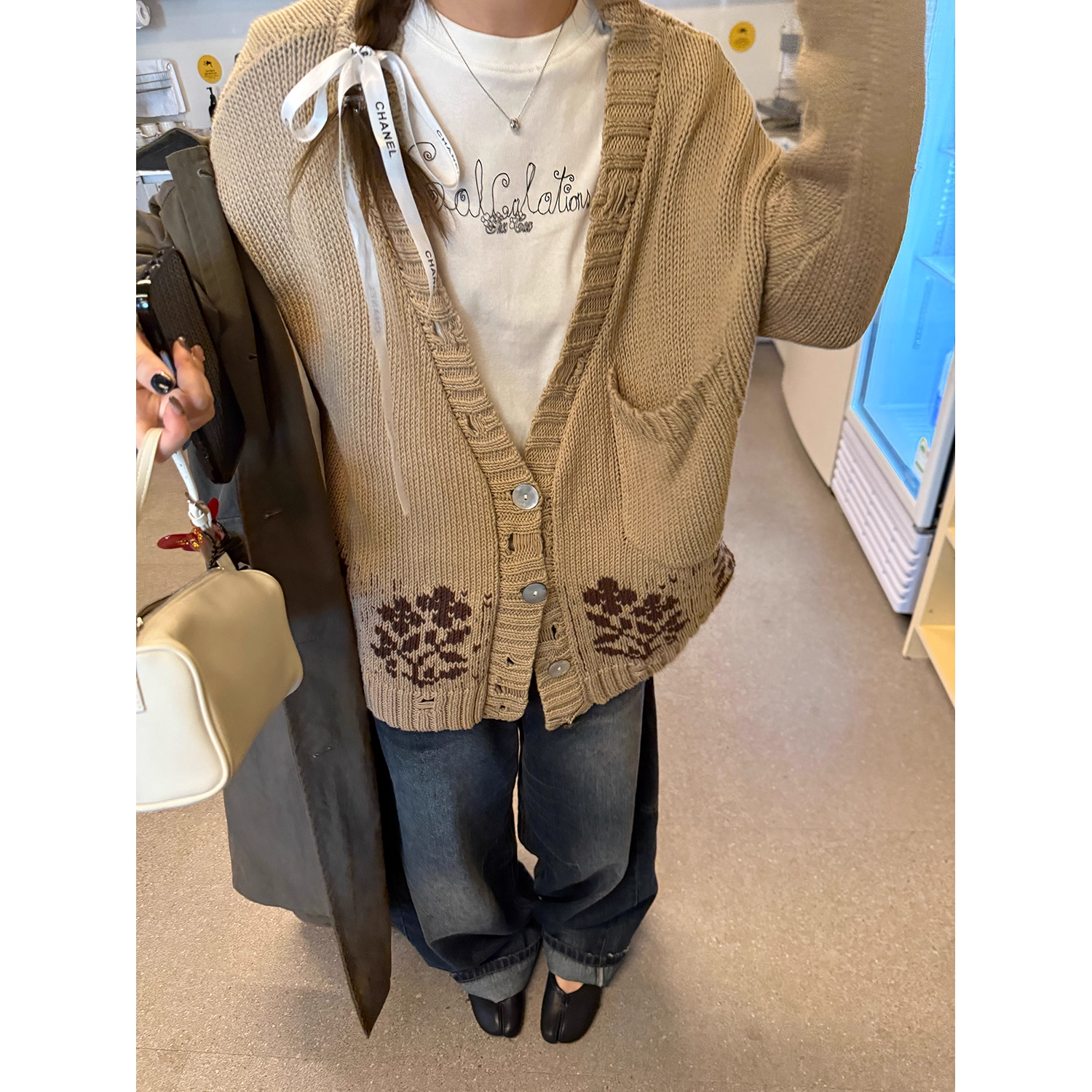 LelyMooch Vネック ニットカーディガン ポケット付き  LEM227