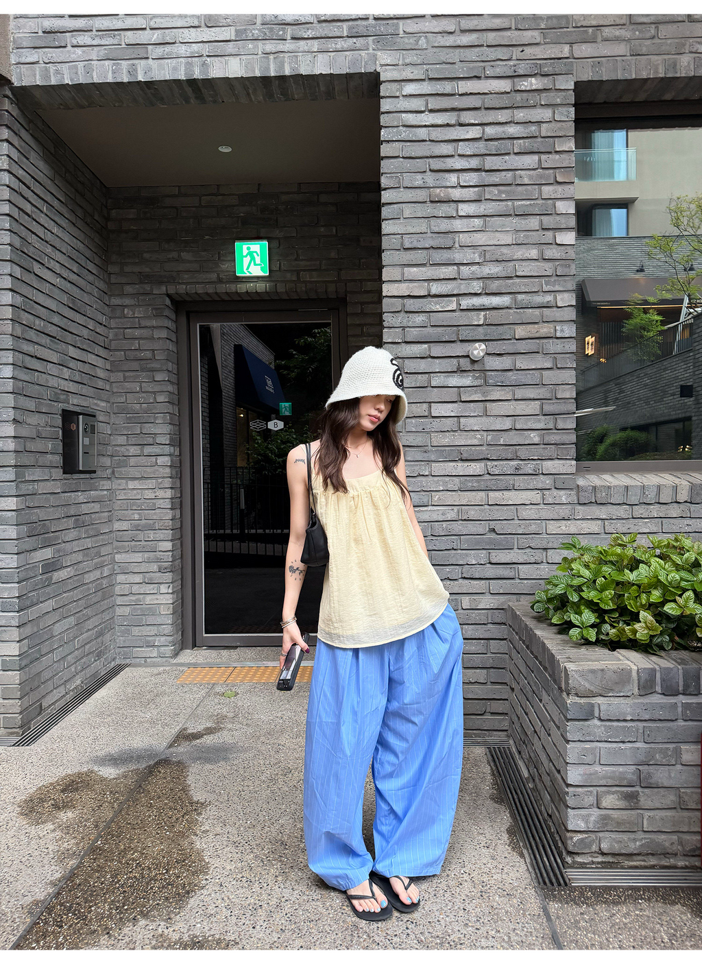 LelyMooch 爽やかブルーのバルーンカーブパンツ  LEM363
