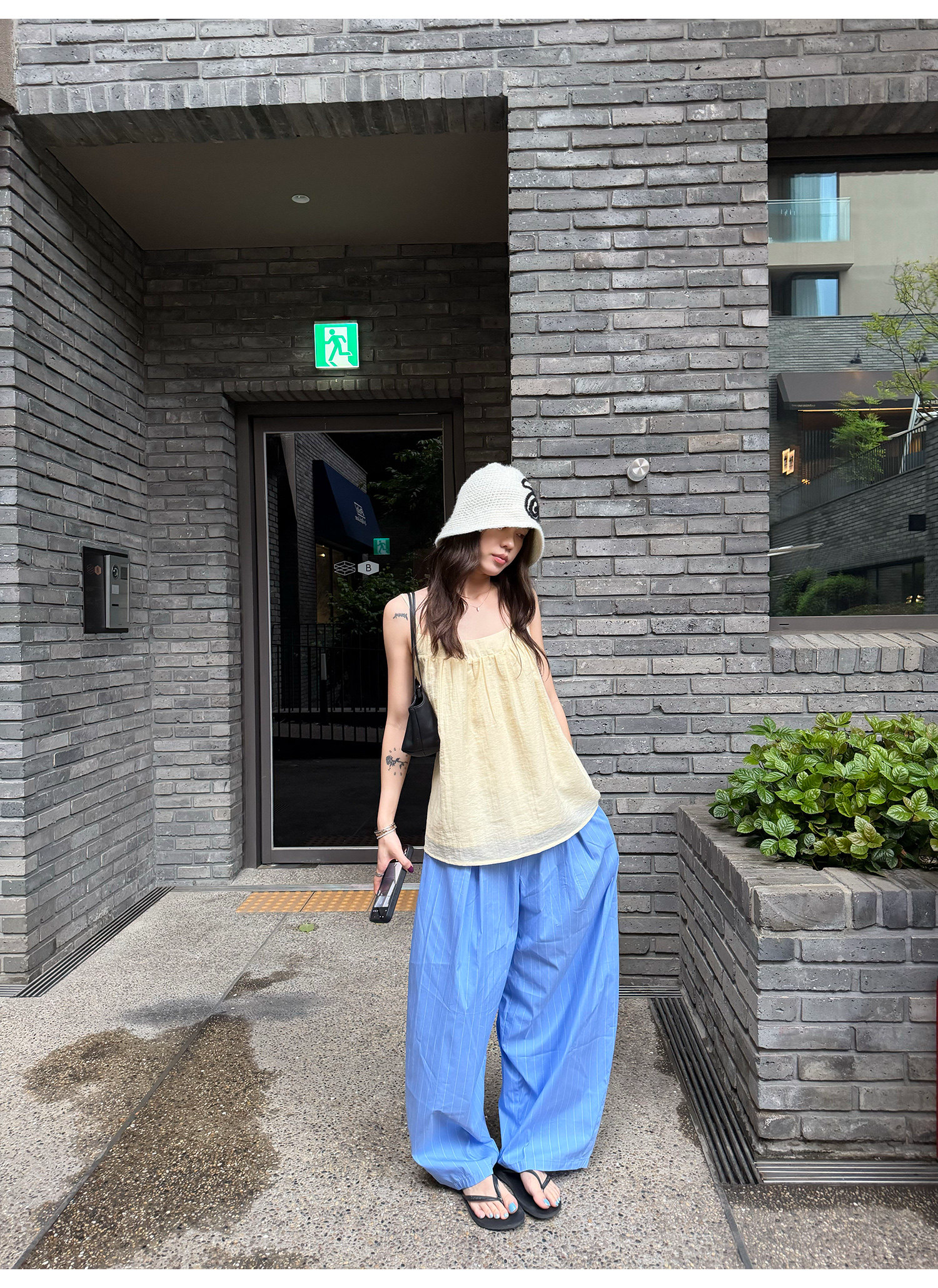 LelyMooch 爽やかブルーのバルーンカーブパンツ  LEM363