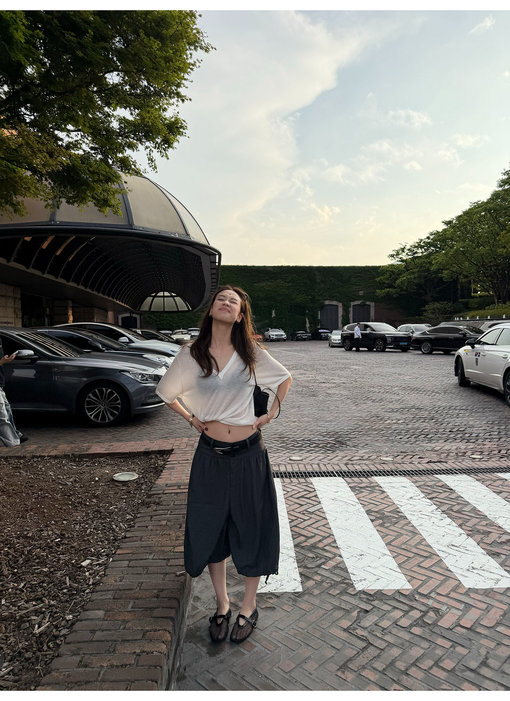 LelyMooch 風をまとう、ギャザーバルーンパンツ  LEM365