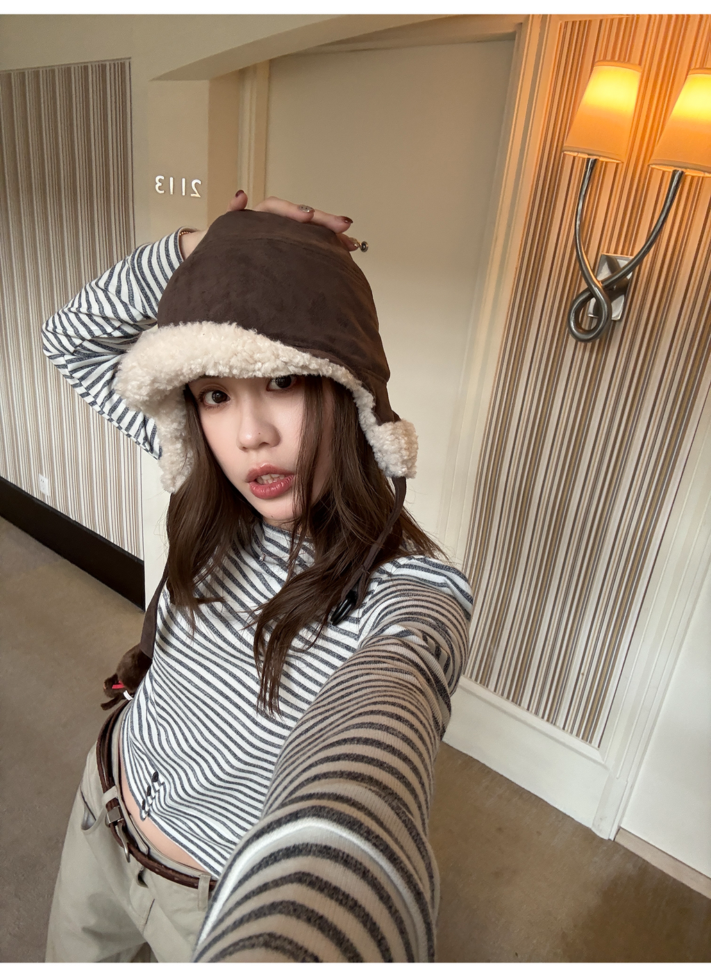 LelyMooch ふんわりグレーボーダーニット  LEM240