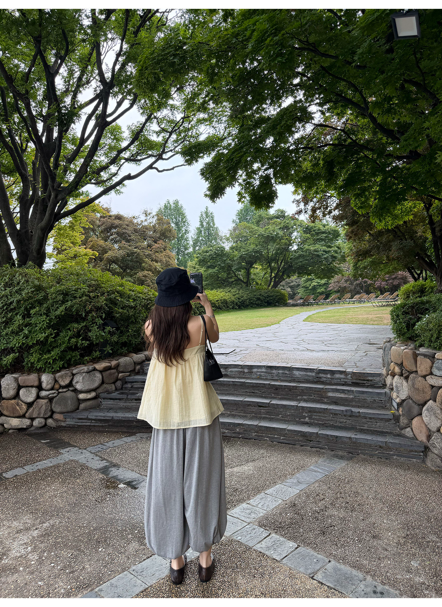 LelyMooch 梅雨も快適！さらっと軽やかワイドパンツ  LEM364