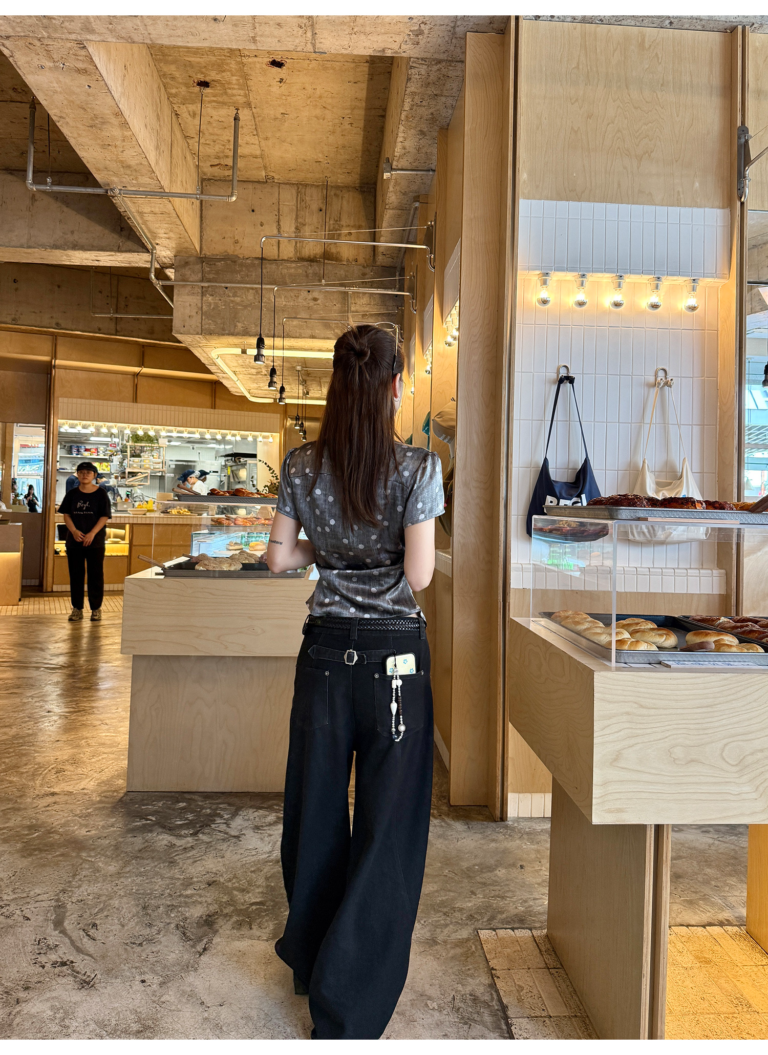 LelyMooch ドット柄サテンブラウス  LEM213