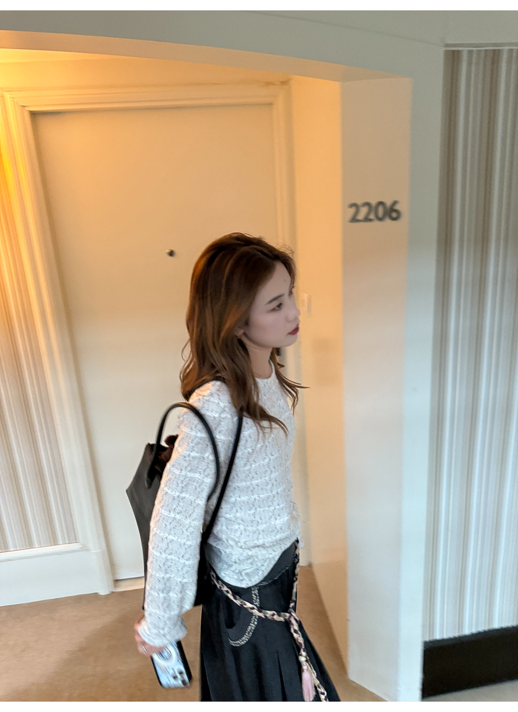 LelyMooch レースタッチ クルーネックトップス  LEM272