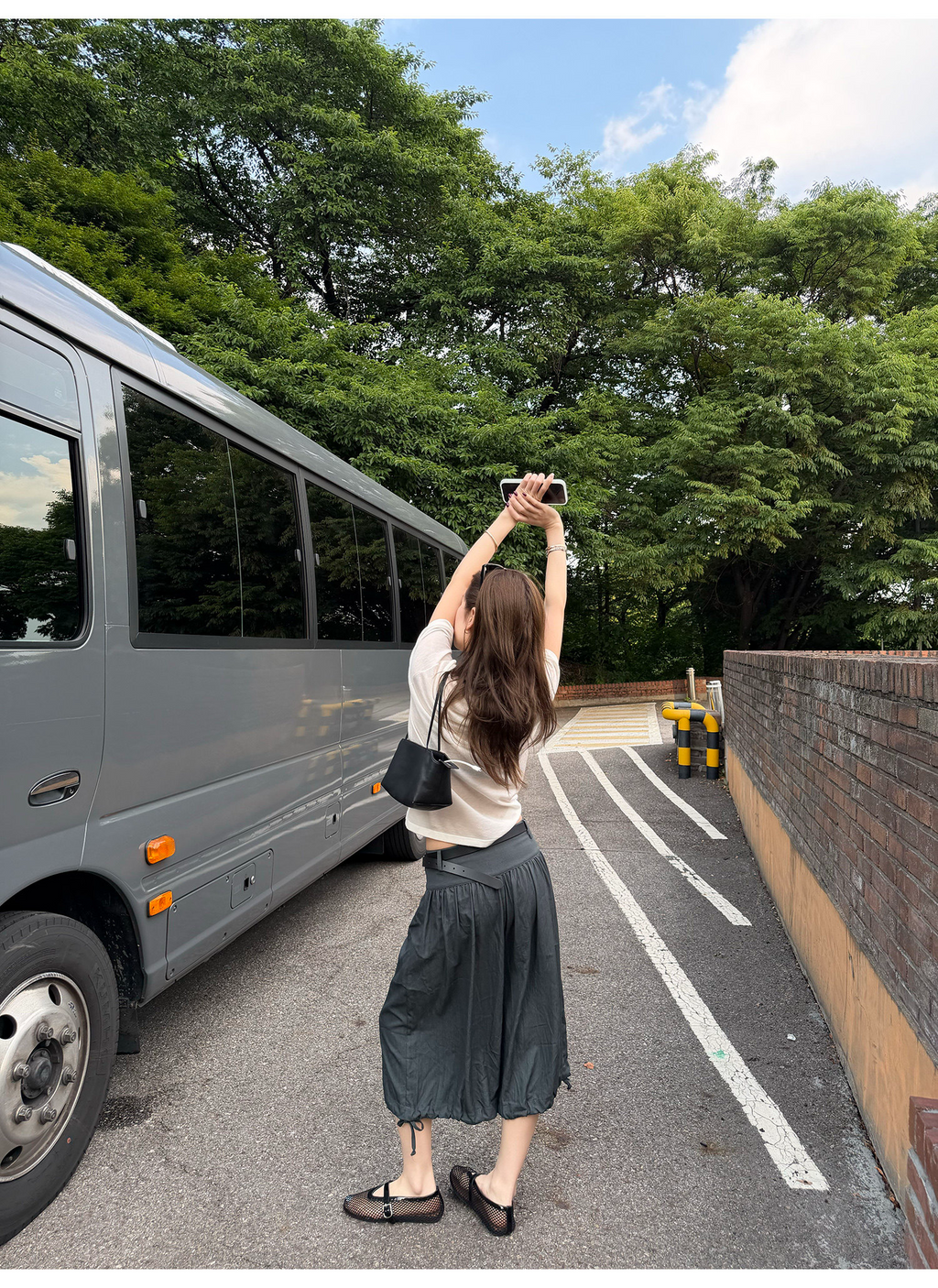 LelyMooch 風をまとう、ギャザーバルーンパンツ  LEM365