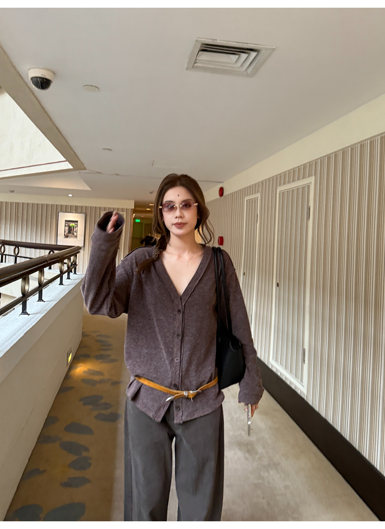 LelyMooch Vネック フェイクウールカーディガン 秋LEM234