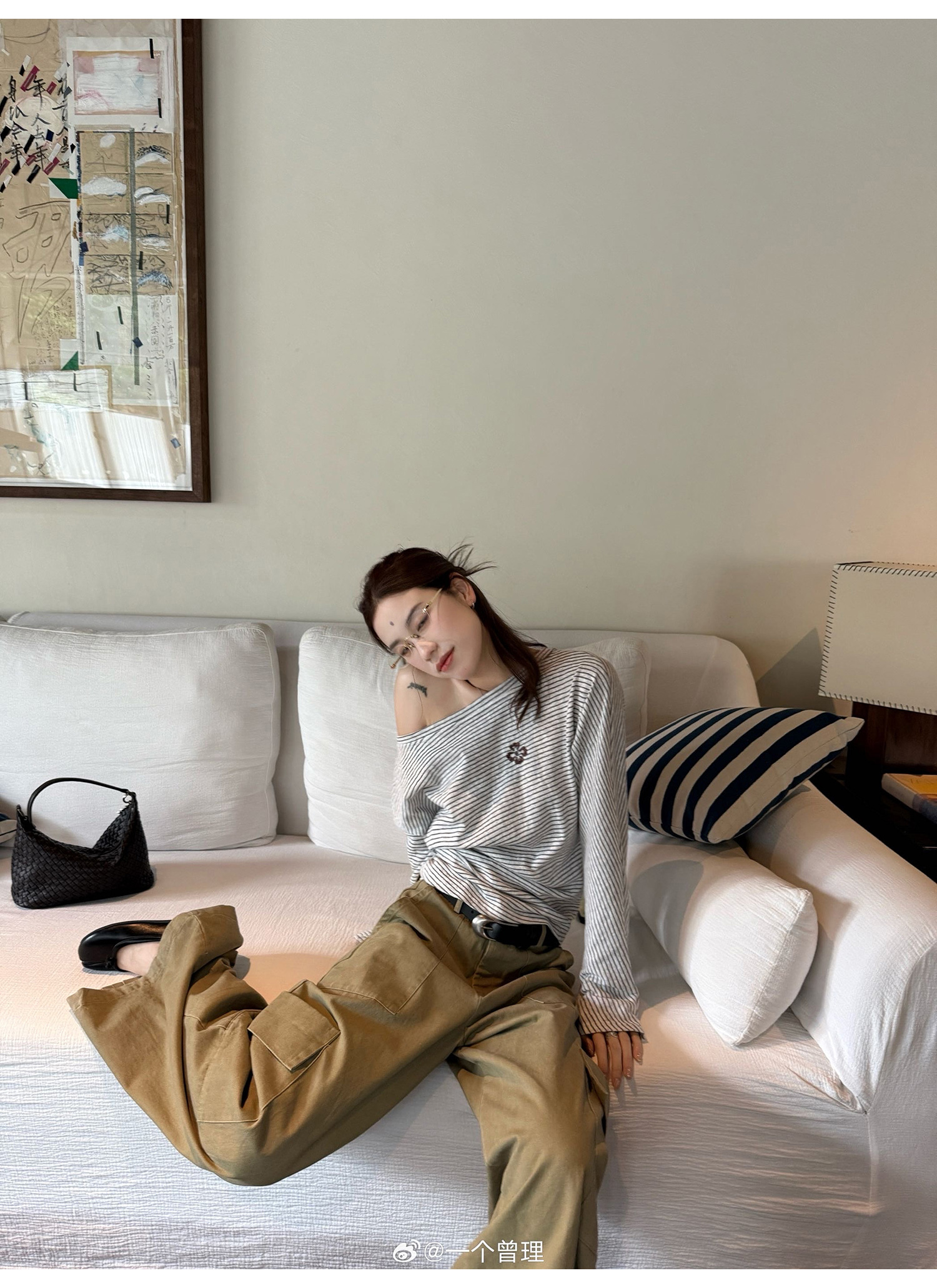 LelyMooch 小花刺繍ストライプトップス  LEM210