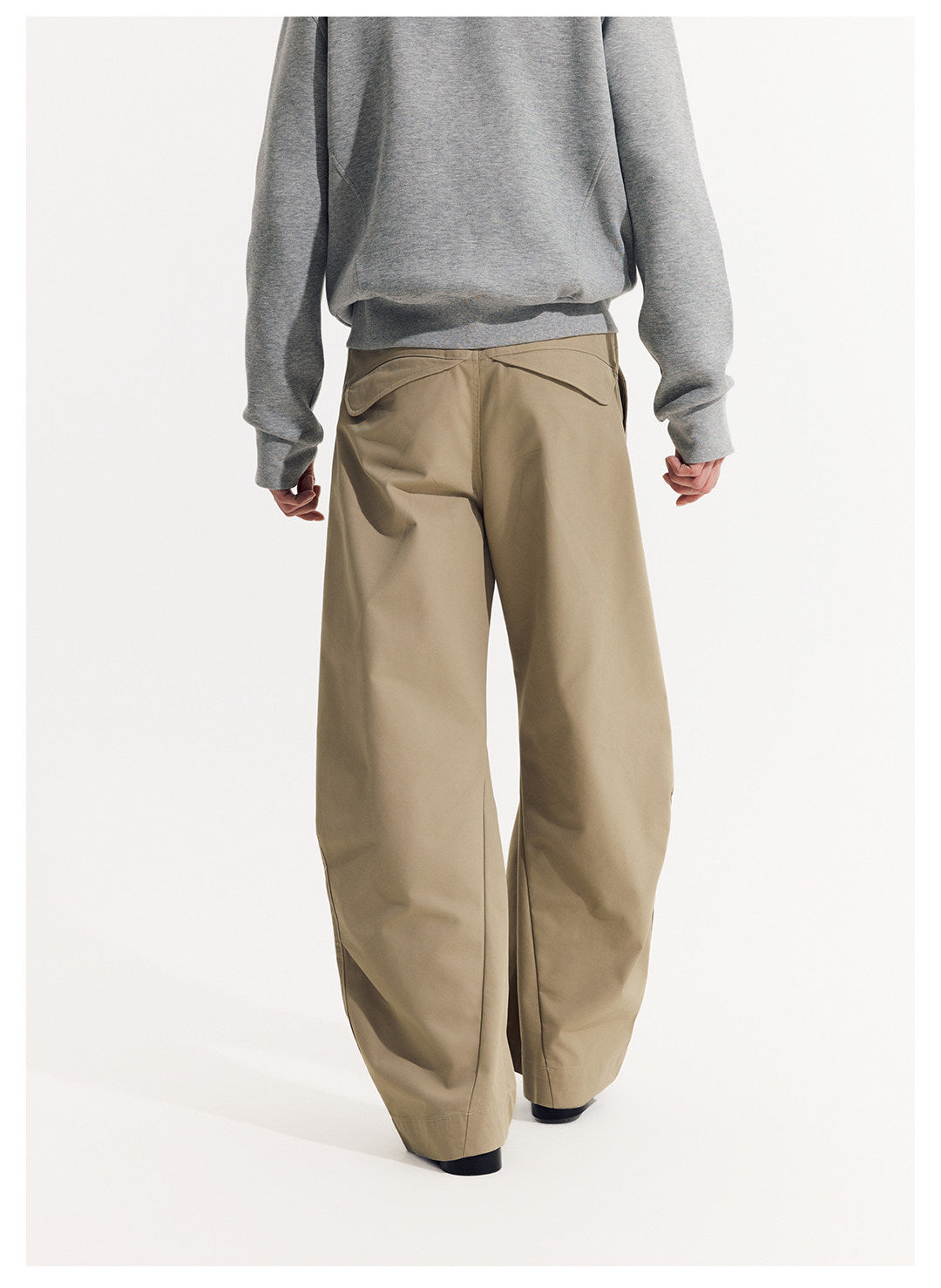 LOM030同型 軽やかな春夏素材 立体カーブワイドパンツ  LOM051