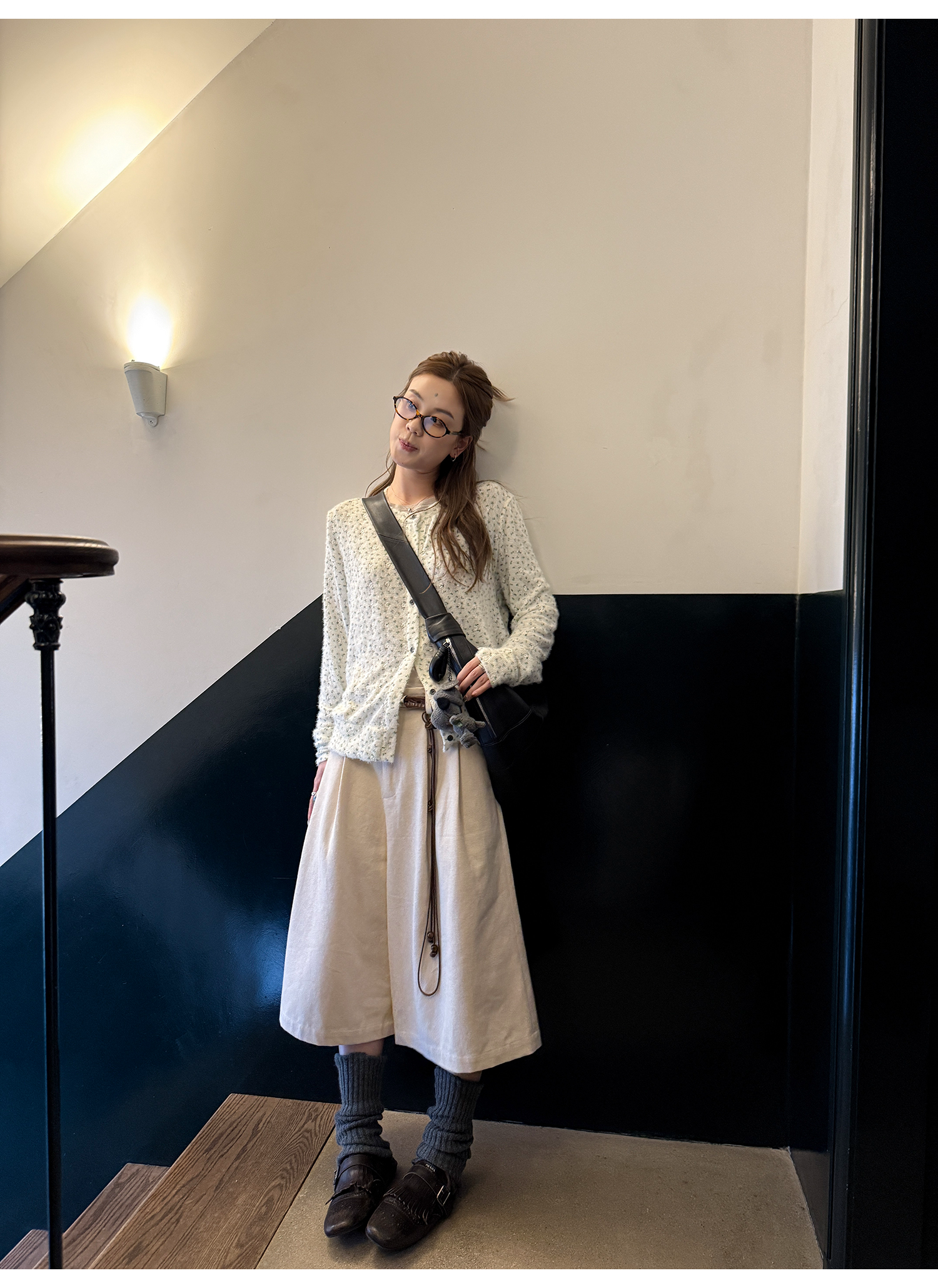 LelyMooch 起毛コットン ベージュクロップドパンツ  LEM255