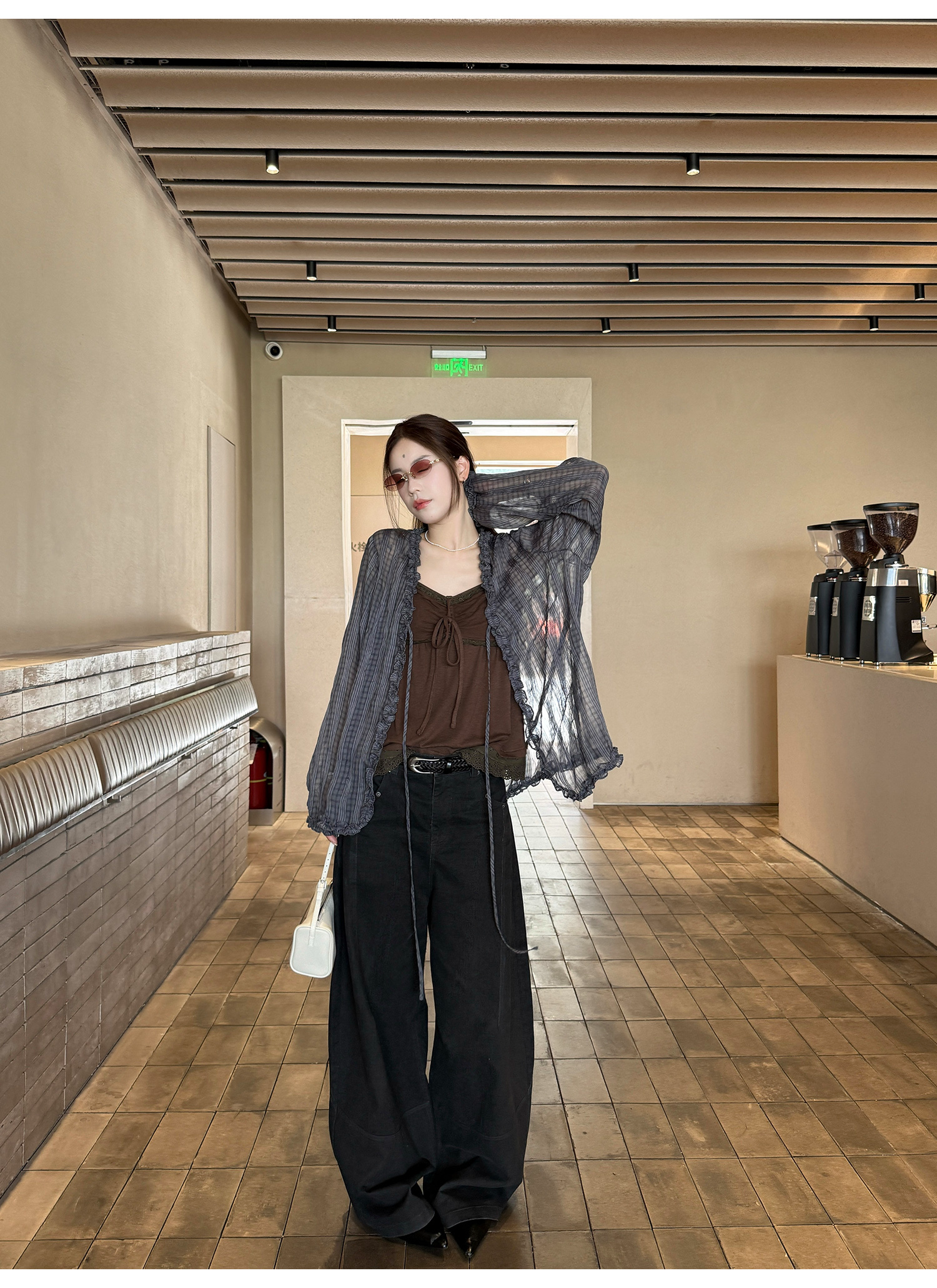 LelyMooch 古着風ブラックスタッズワイドパンツ  LEM215