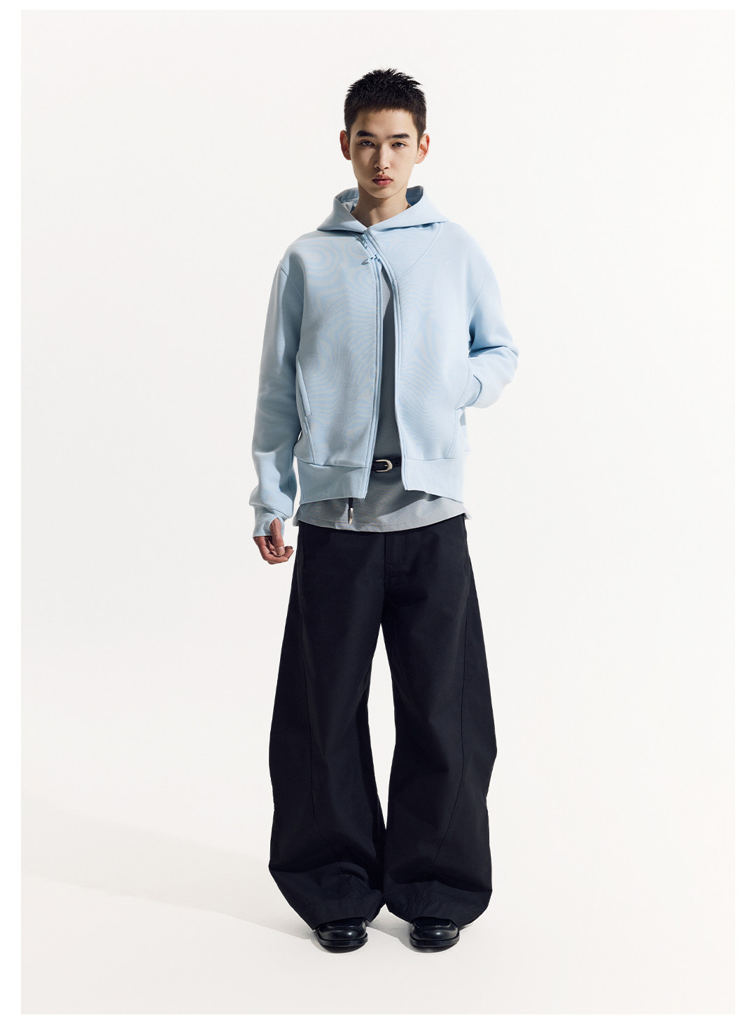 斜めジップ ダンボール素材 パーカー  LOM048