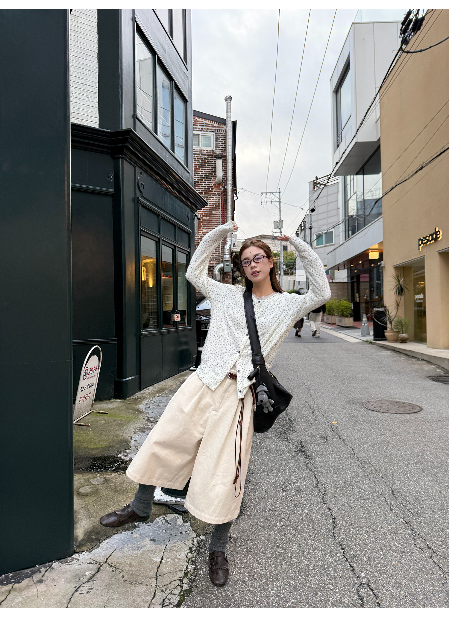 LelyMooch 花柄ふわもちニット　LEM254