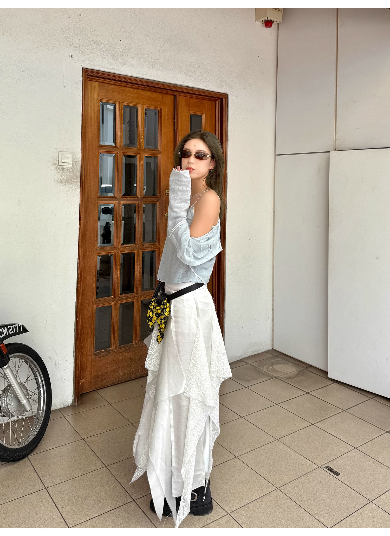 LelyMooch  重厚レース×光沢サテンスカート  LEM097