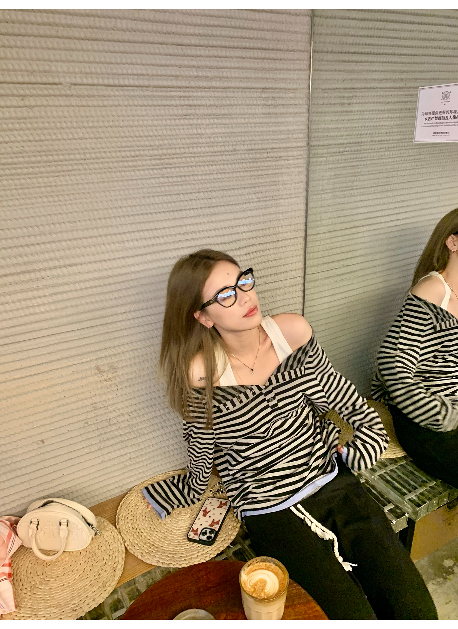 LelyMooch  オフショルダー ストライプ ロンTシャツ  LEM120