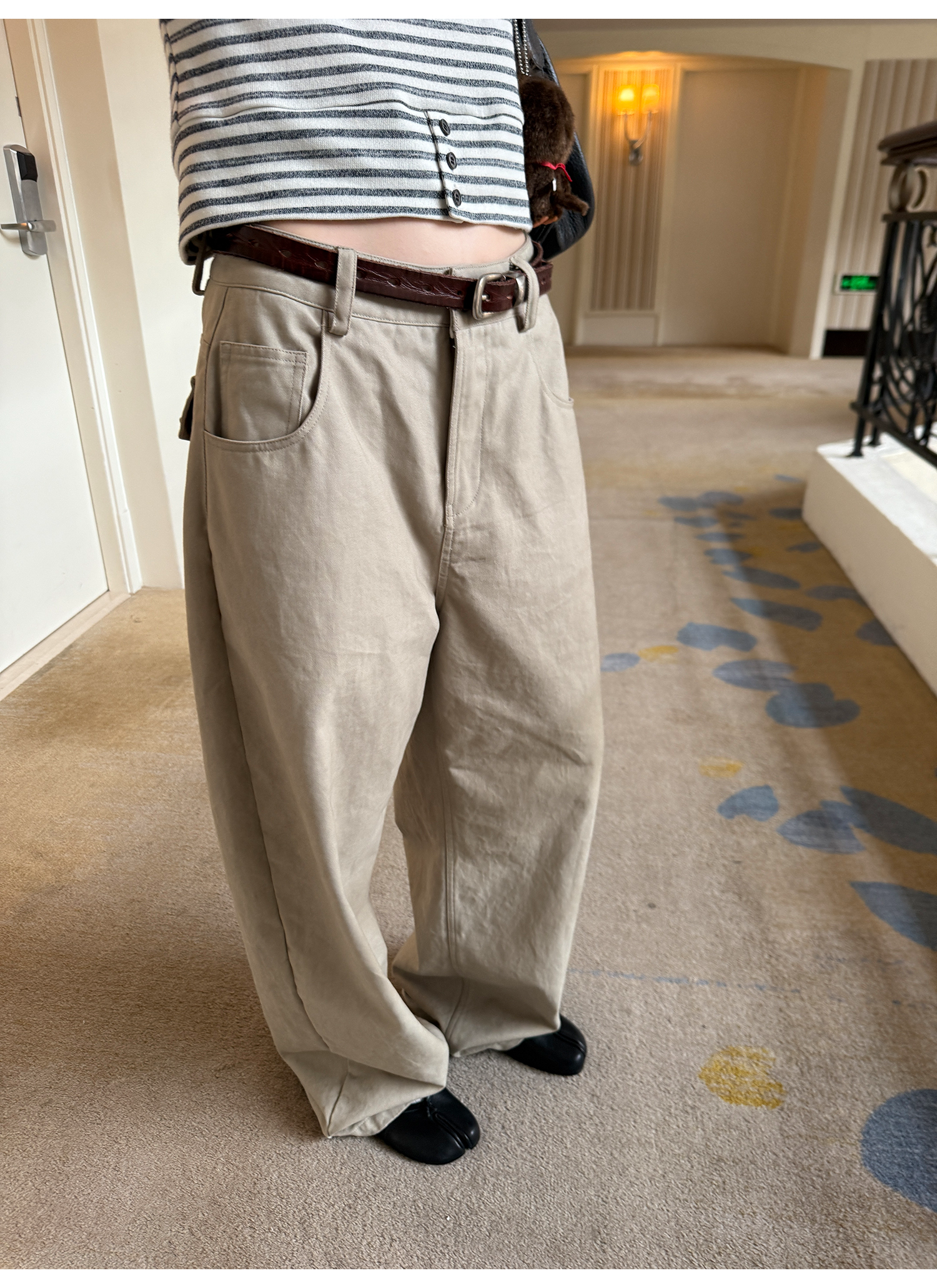 LelyMooch ウォッシュ加工×スタッズワイドパンツ　LEM243