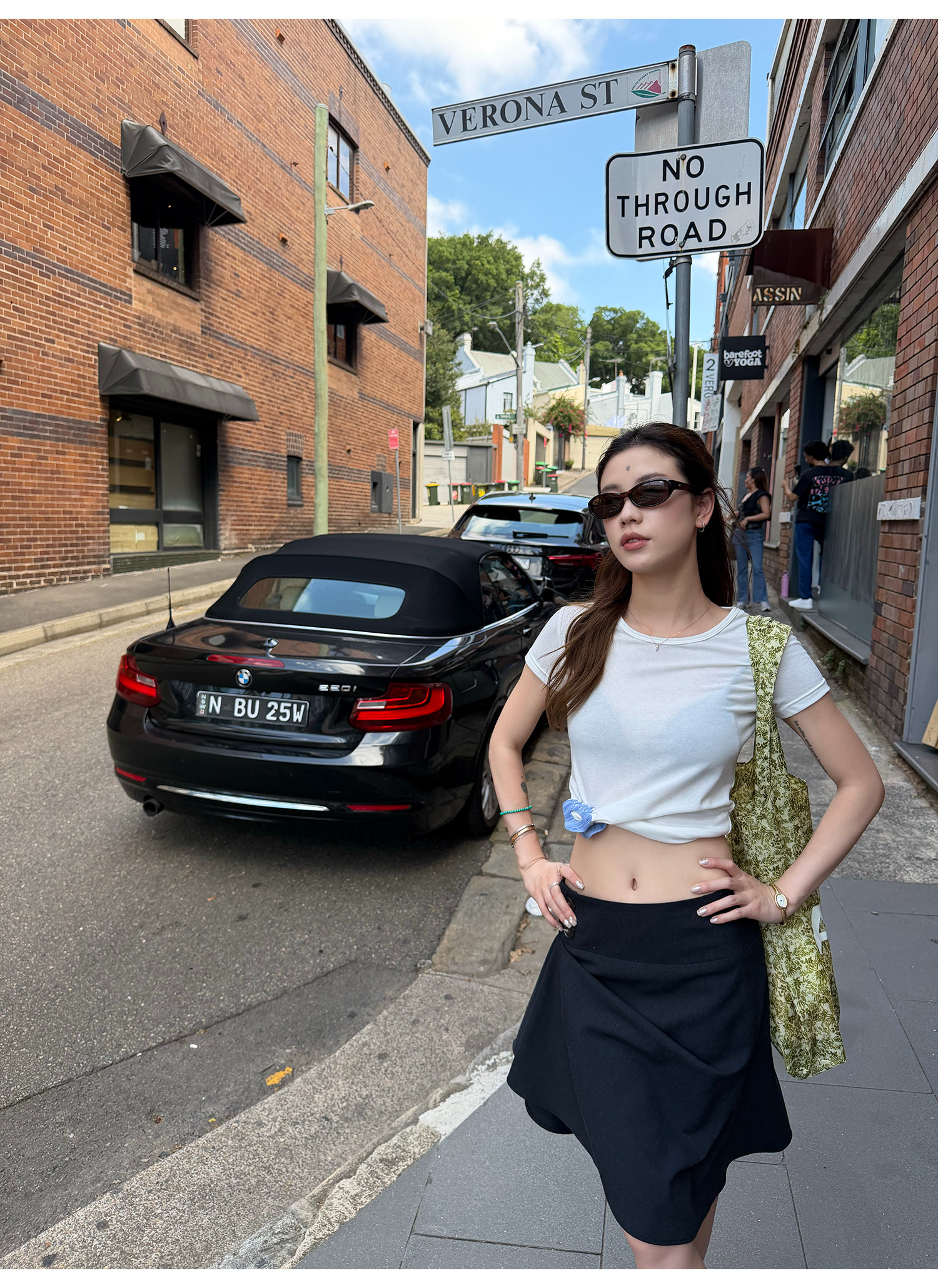 LelyMooch リヨセル白T  ラウンドネックで細見え  LEM333