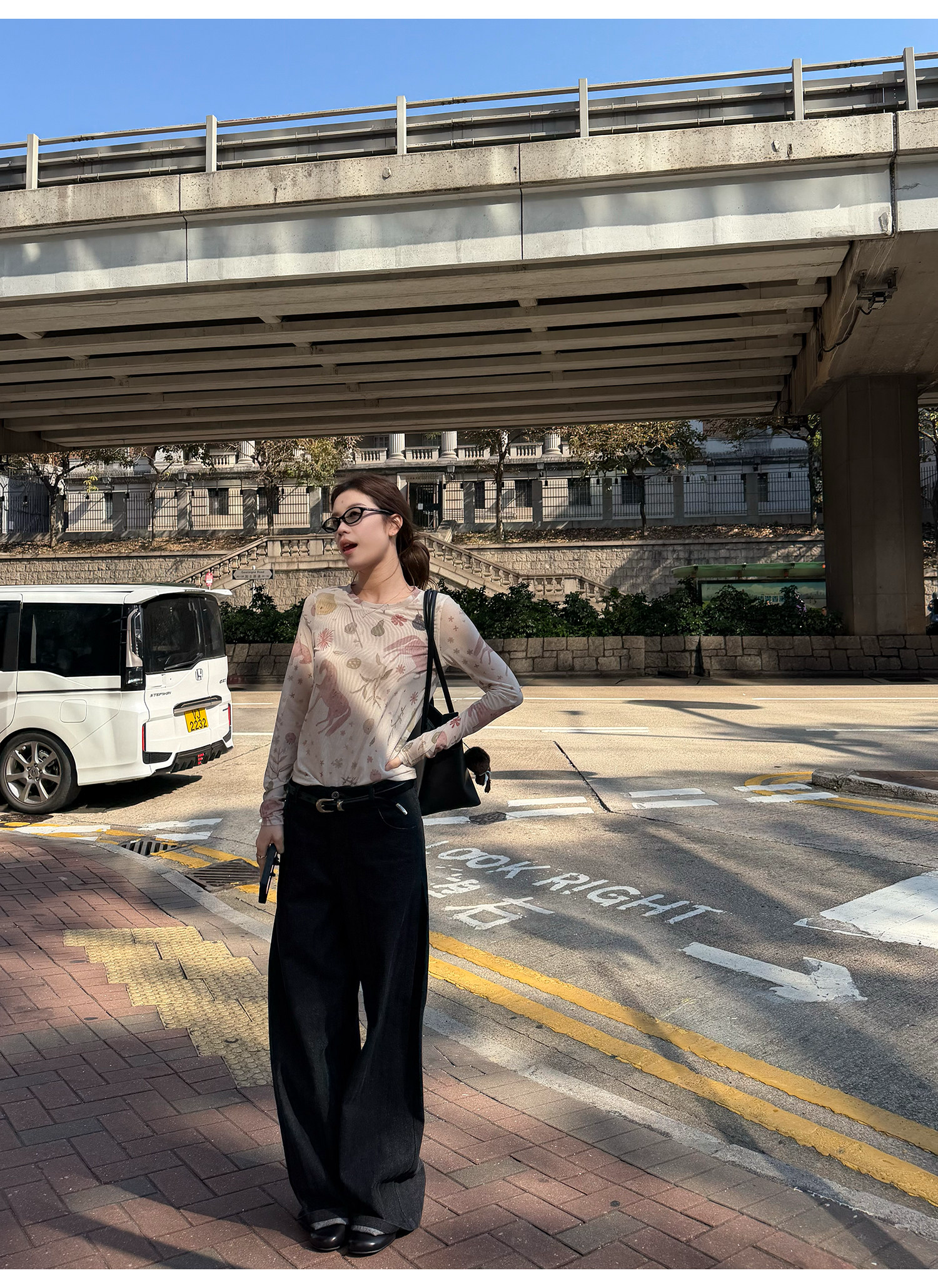 LelyMooch アート総柄シアーメッシュトップス  LEM314