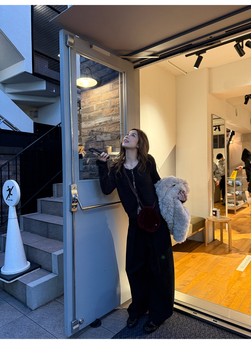 LelyMooch チェック柄パイピング ニット  LEM293