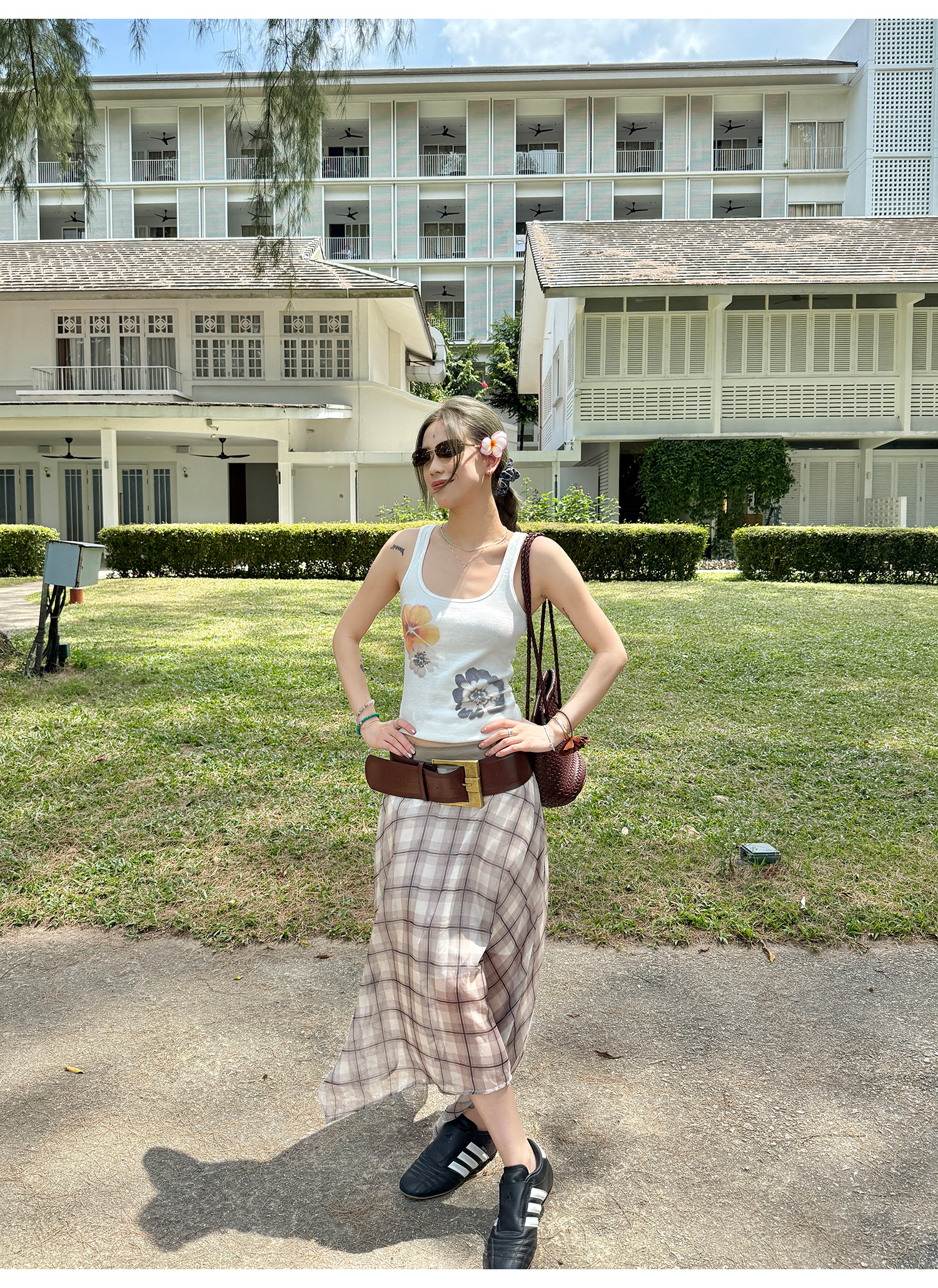 LelyMooch  水彩花柄プリントのリブベスト  LEM095