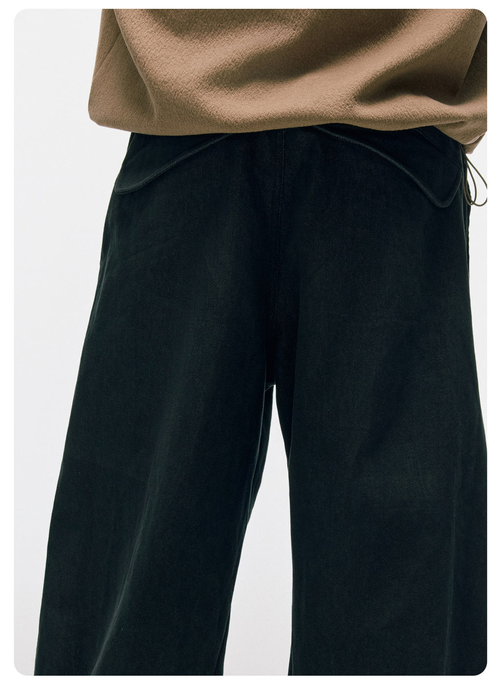 立体カーブドライン × ワイドシルエット構造タックデザインデニムパンツ LOM030