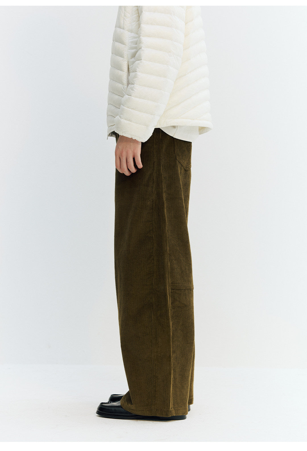 コーデュロイパンツ・立体カーブシルエット  LOM035