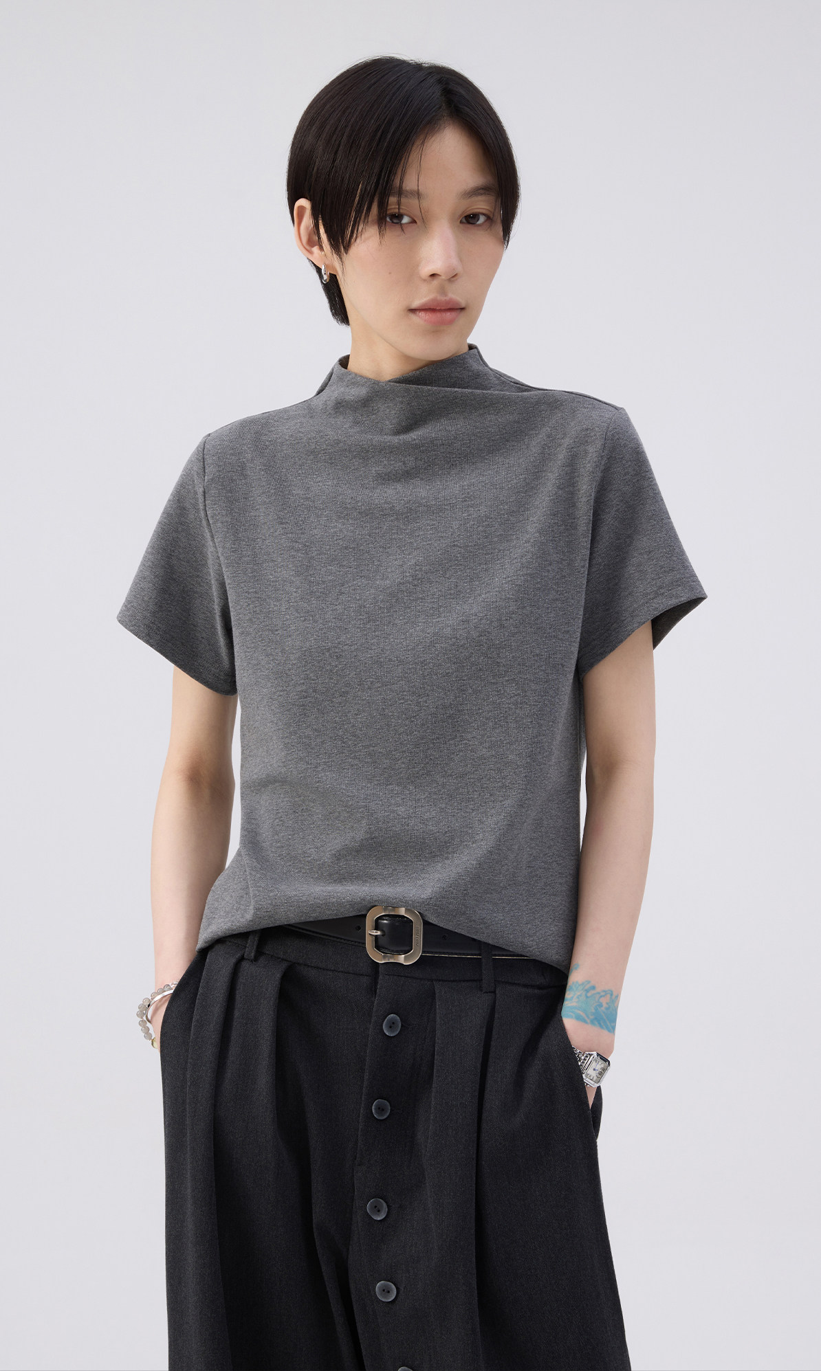 モックネックフレンチスリーブTシャツ  LOM073