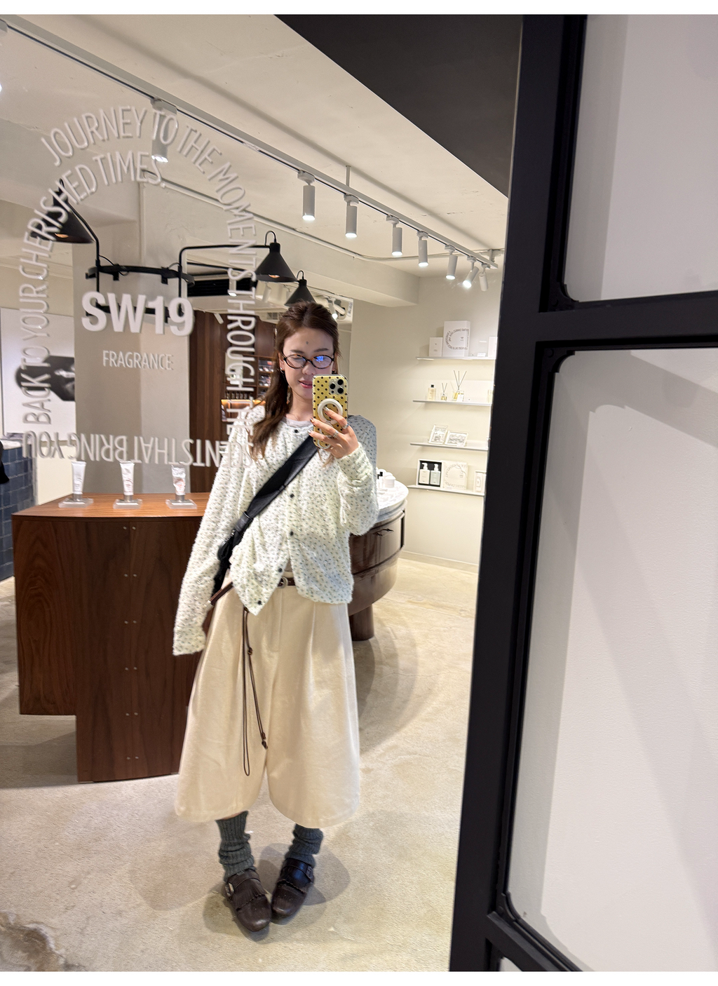 LelyMooch 花柄ふわもちニット　LEM254