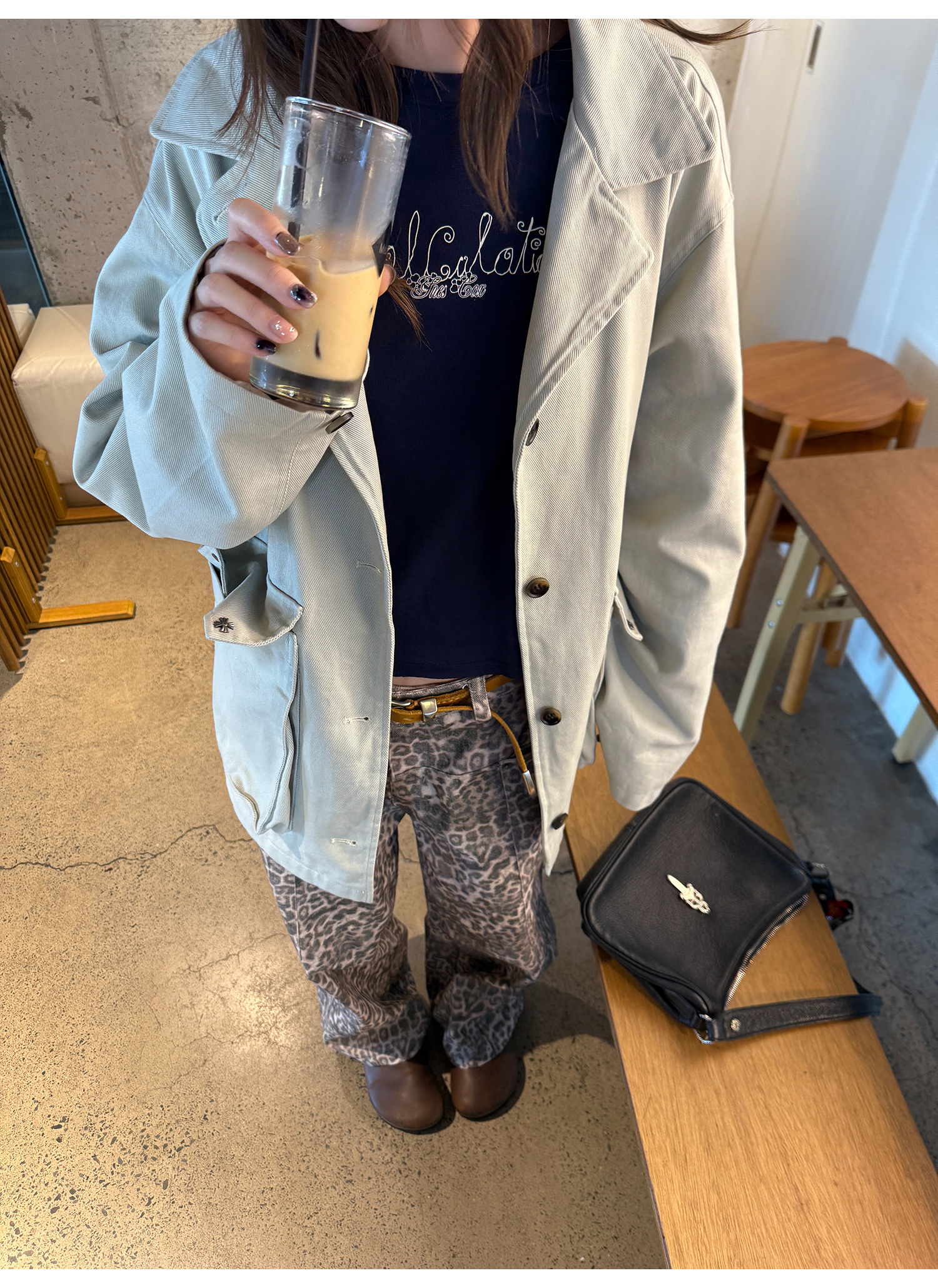 LelyMooch 配色ロゴ入りショート丈Tシャツ  LEM228