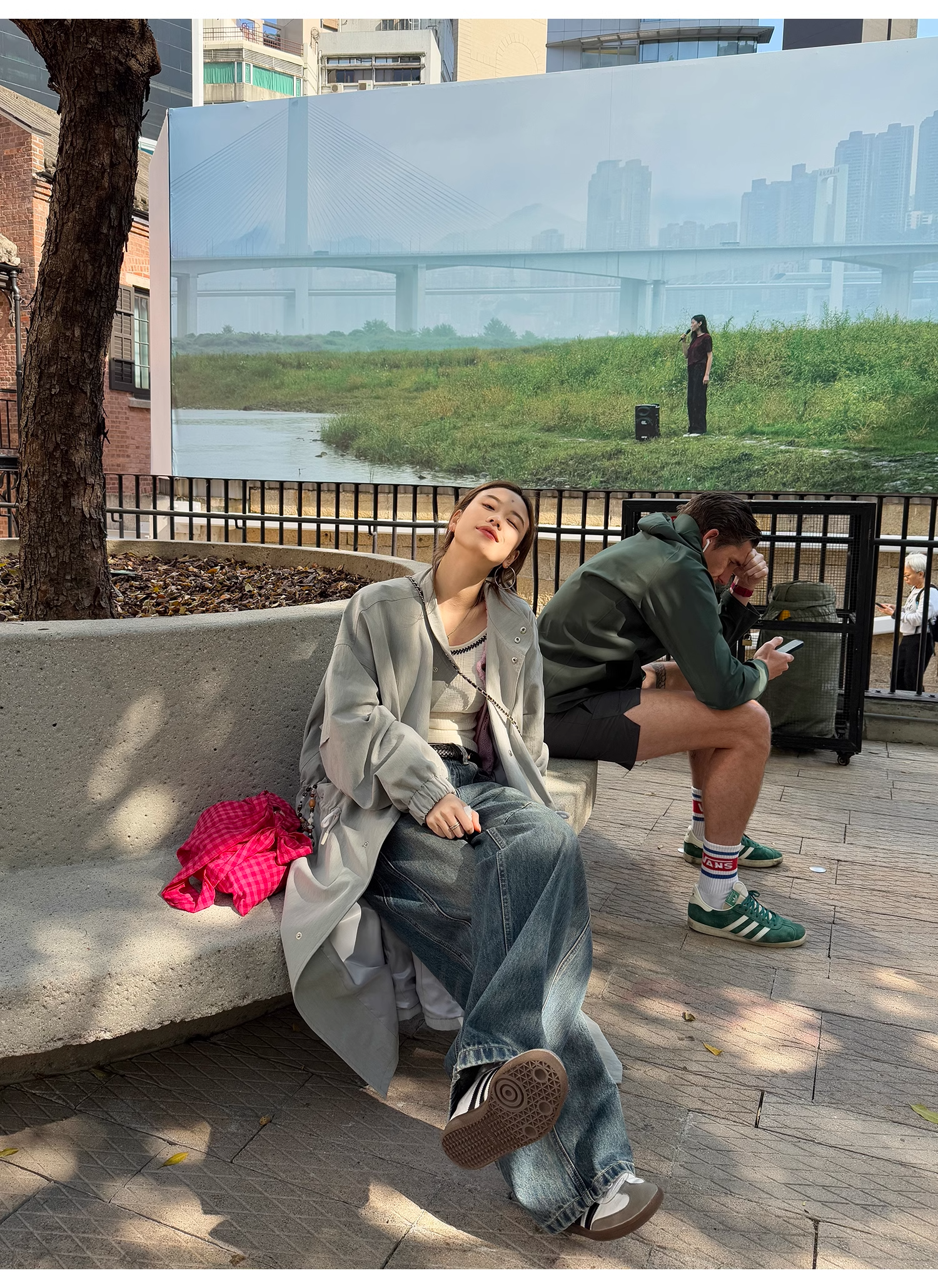 LelyMooch  ウォッシュブルーのジーンズ  LEM087