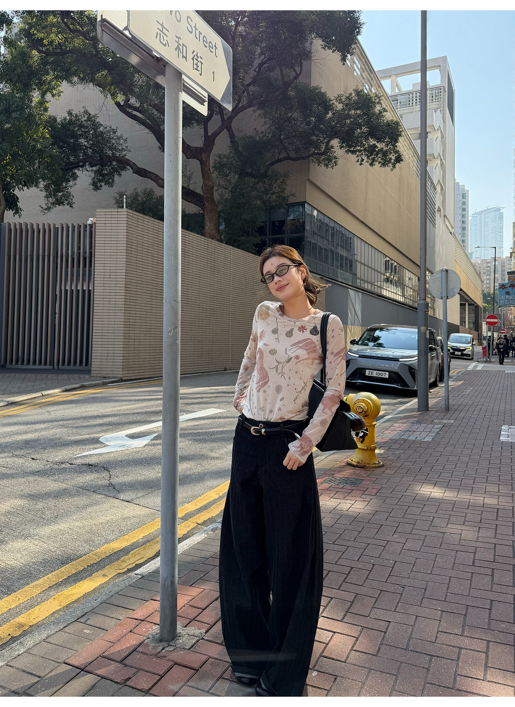 LelyMooch アート総柄シアーメッシュトップス  LEM314