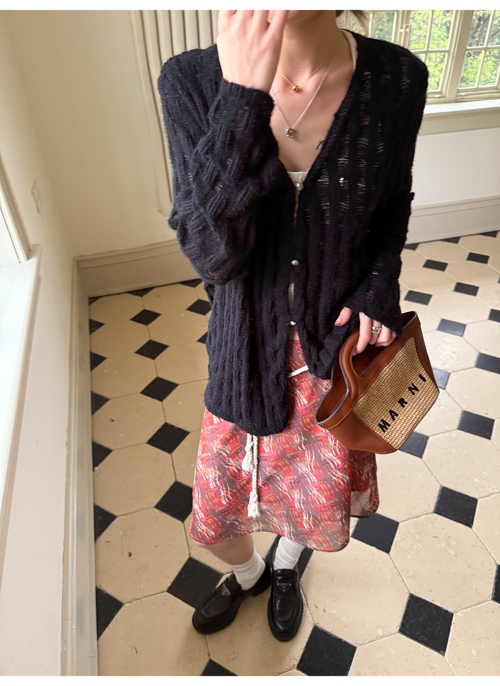 LelyMooch 透け感ニットで即抜け感◎ ゆるシルエットの黒カーディガン LEM149