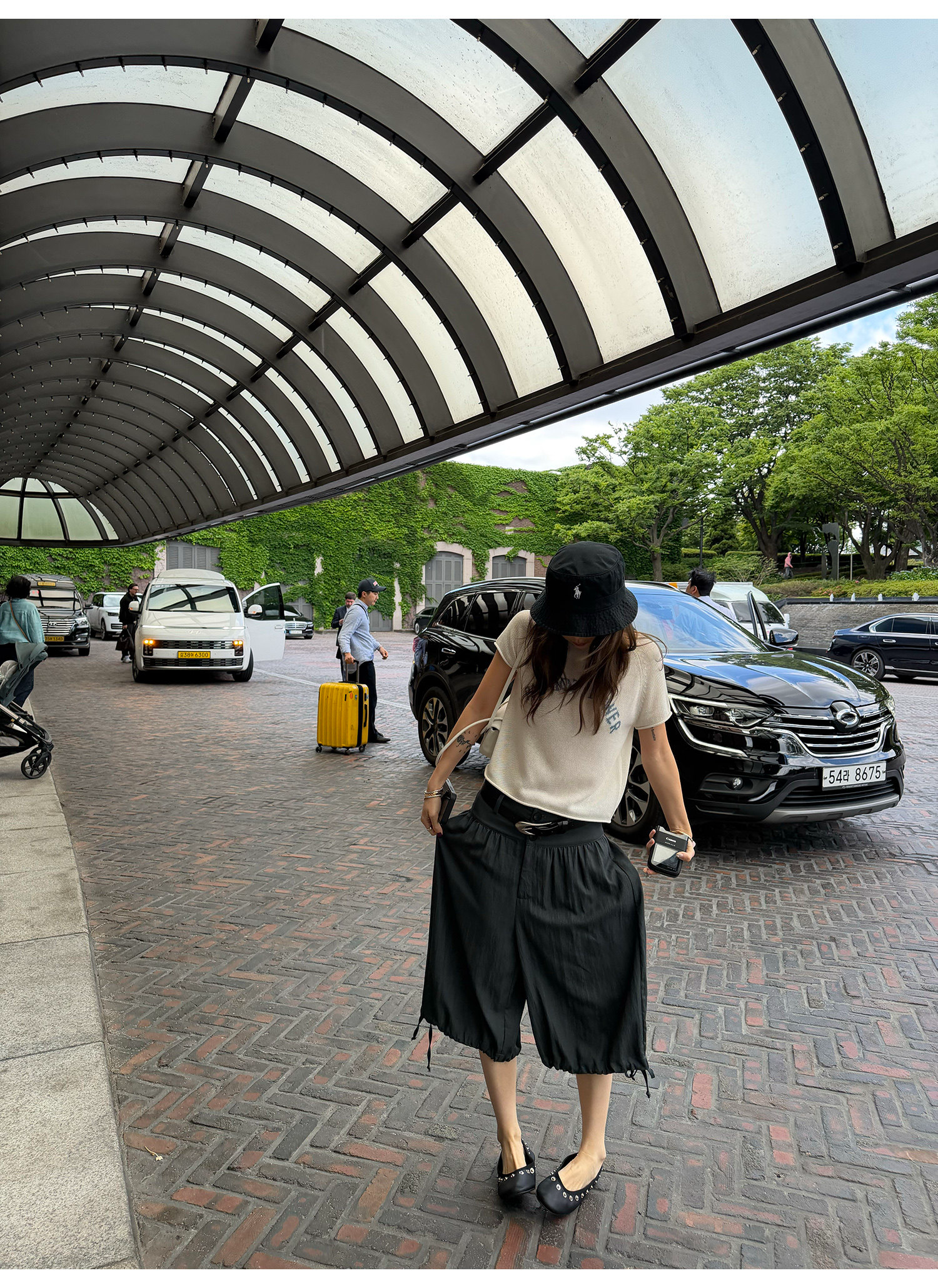 LelyMooch 風をまとう、ギャザーバルーンパンツ  LEM365