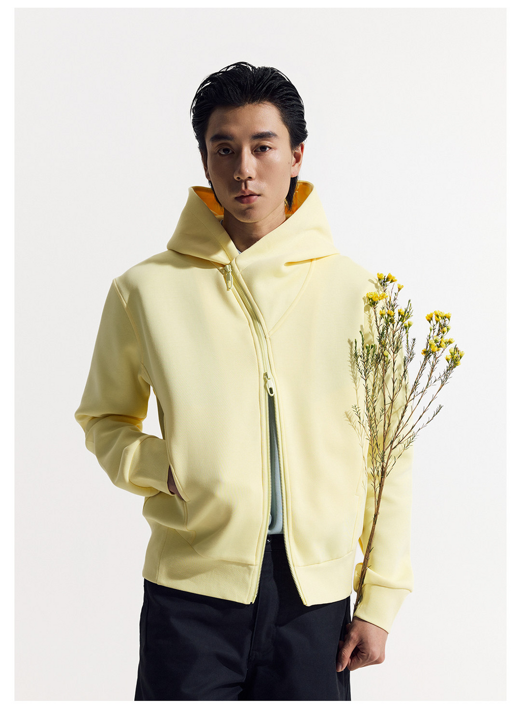 斜めジップ ダンボール素材 パーカー  LOM048