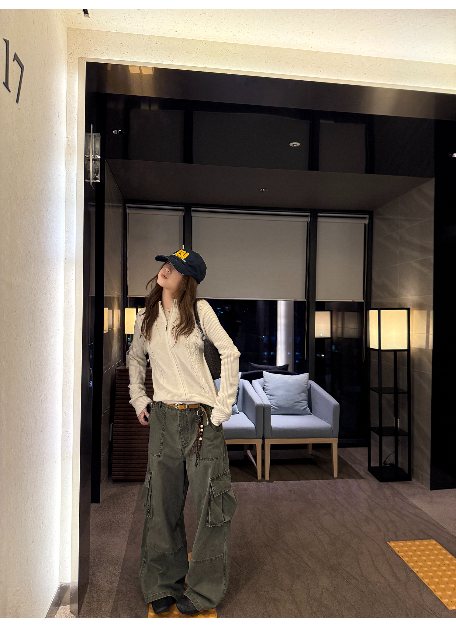 LelyMooch ウール100% ケーブルジップハイネックニット  LEM260