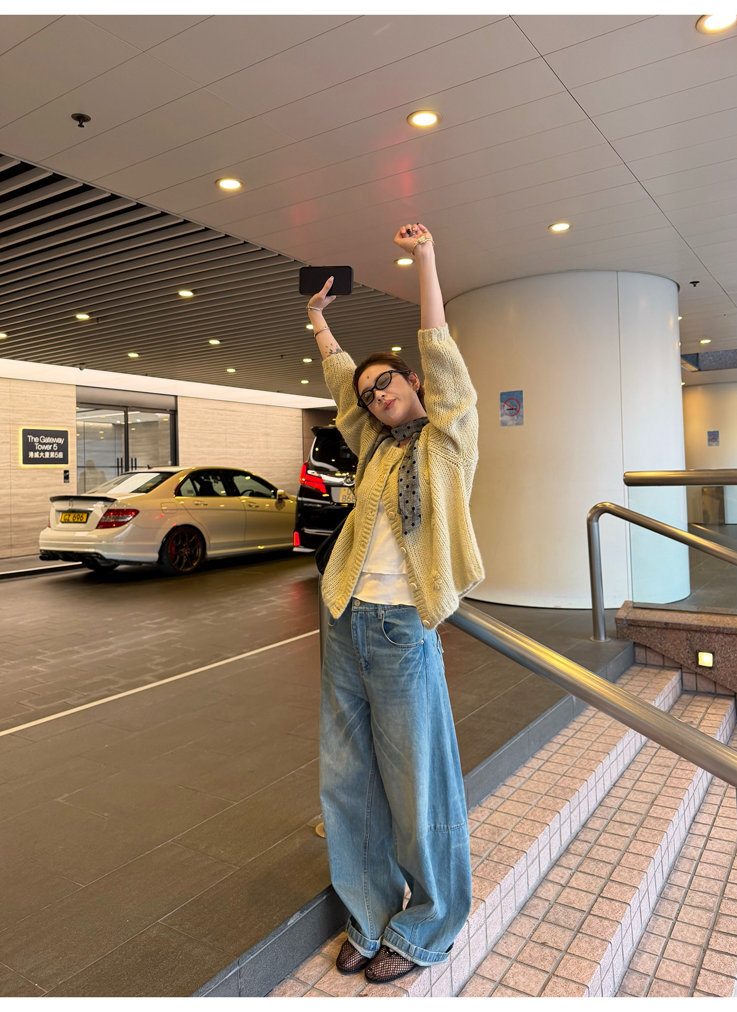 LelyMooch 春夏ムード漂う ひび割れ加工 カーブデニム  LEM316