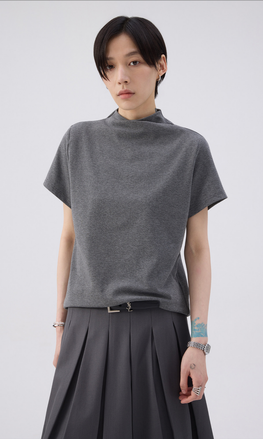 モックネックフレンチスリーブTシャツ  LOM073