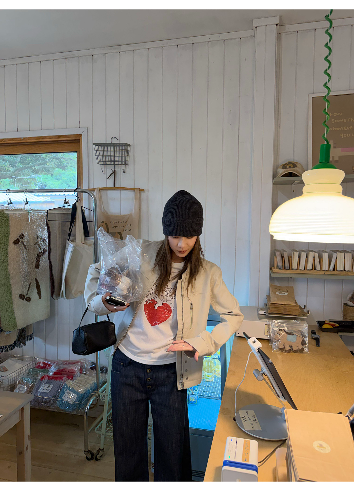 LelyMooch キューピッドプリントTシャツ  LEM397