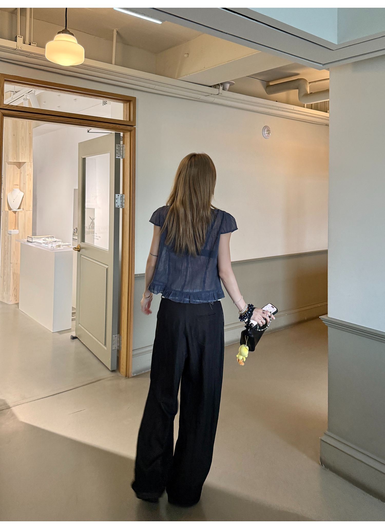 LelyMooch くしゅくしゅ涼感チェック フリルシャツ  LEM175