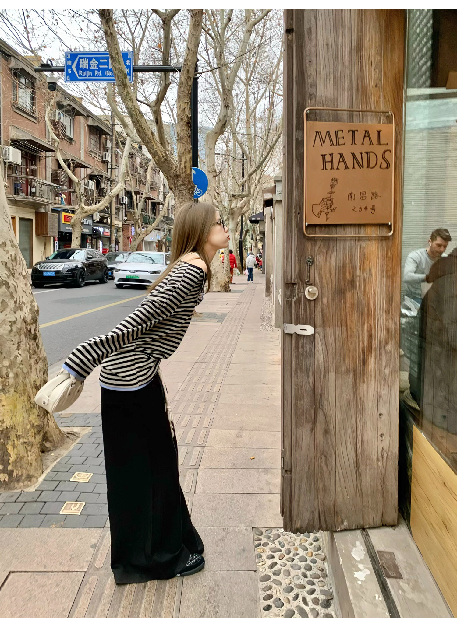 LelyMooch  シルエット抜群　ワイドスラックス  LEM121