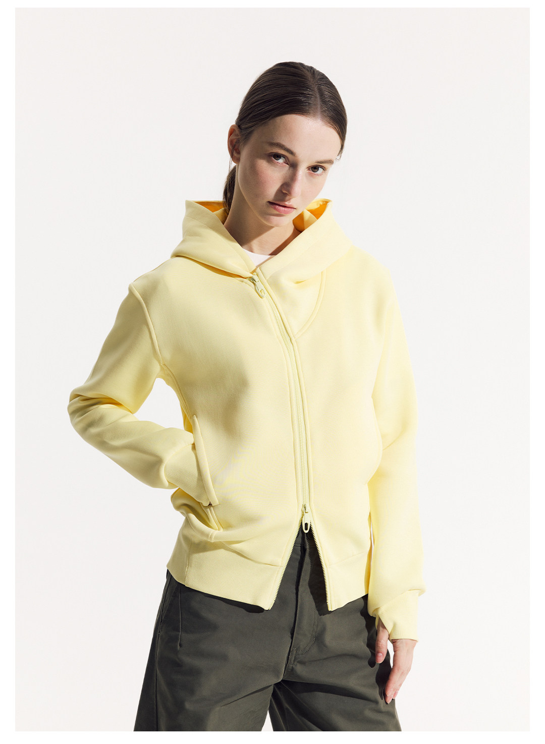 斜めジップ ダンボール素材 パーカー  LOM048